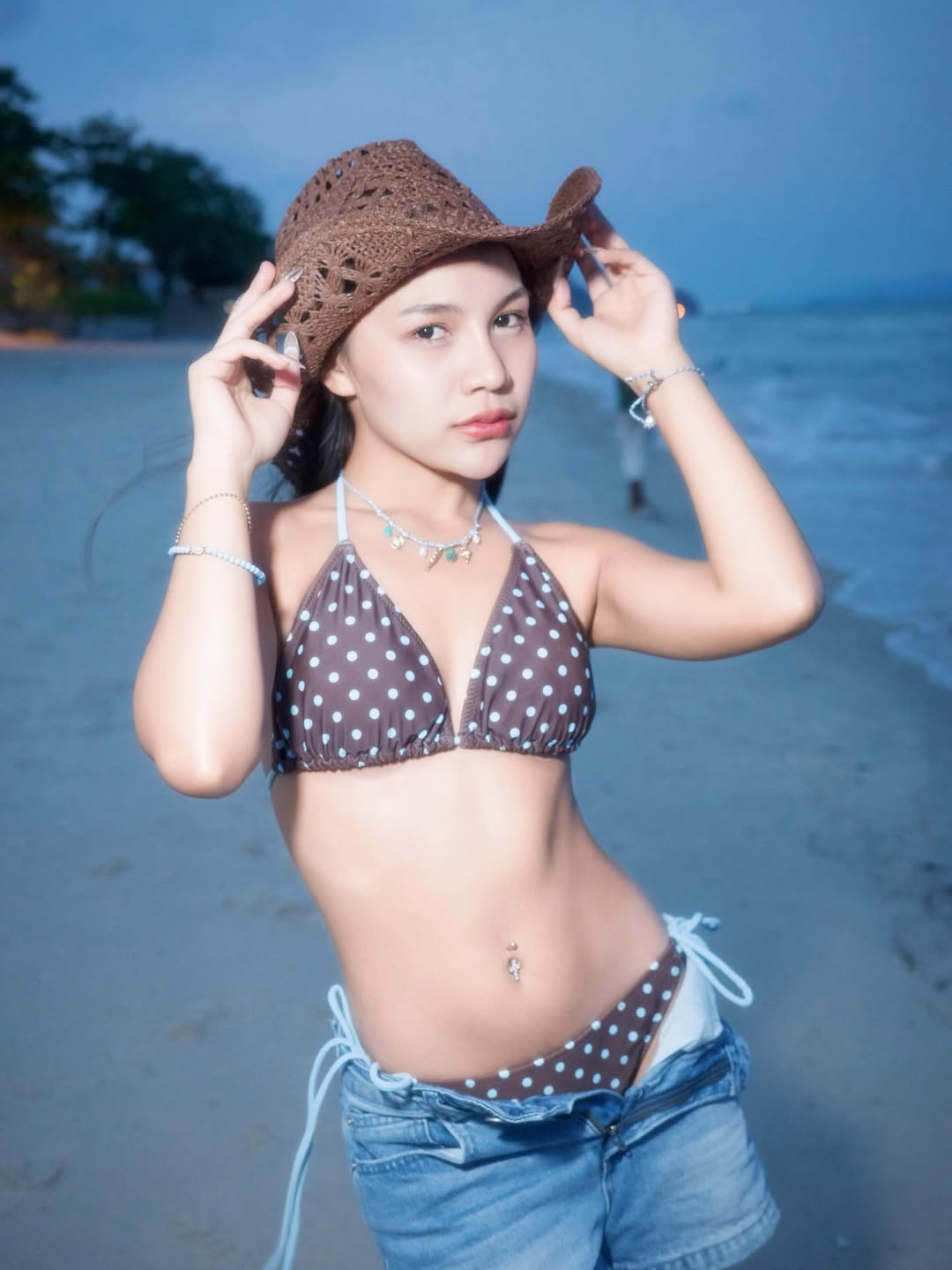 ลิลลี่ - นารีนาท เชื้อแหลม