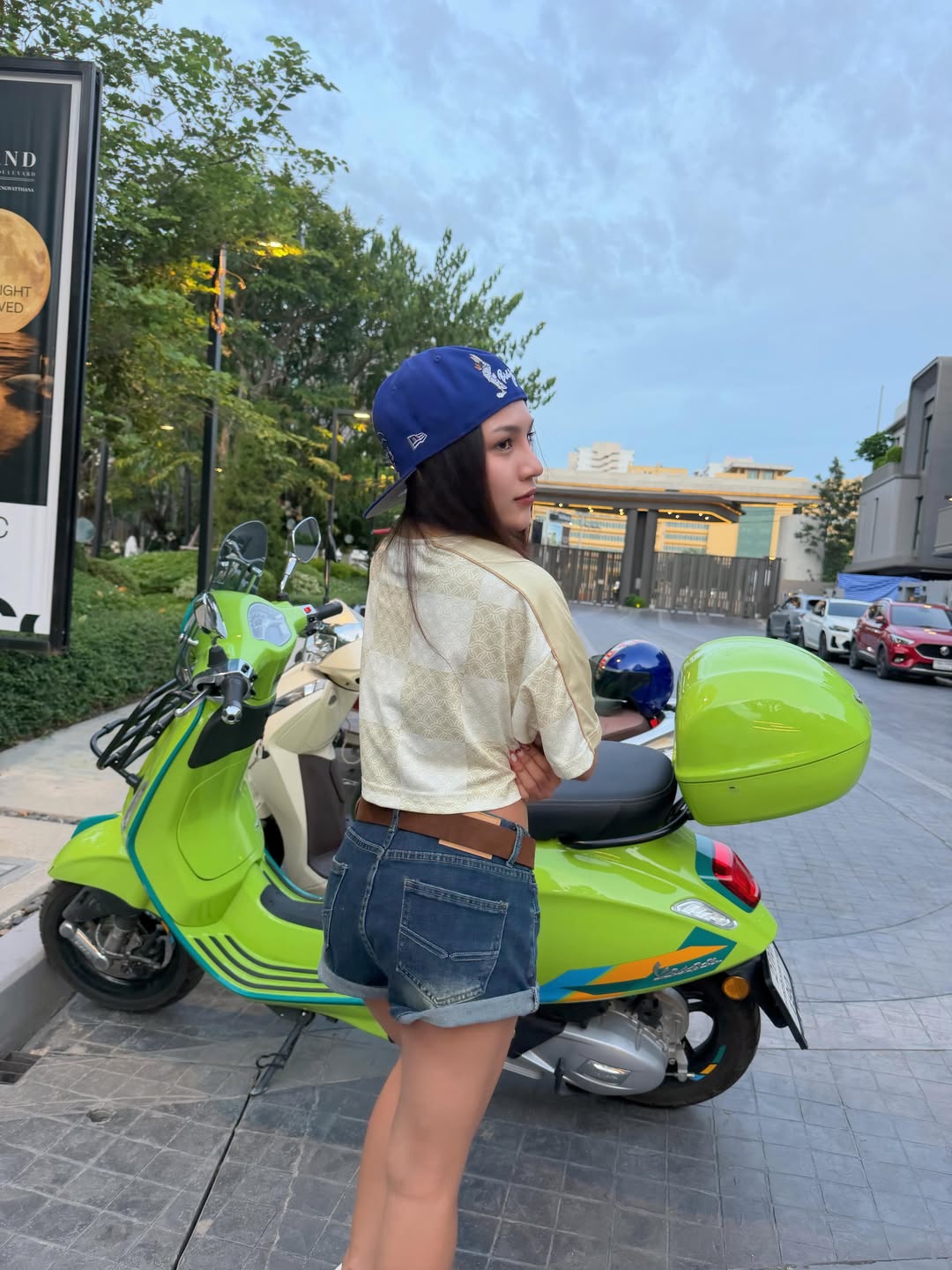 ลิลลี่ - นารีนาท เชื้อแหลม