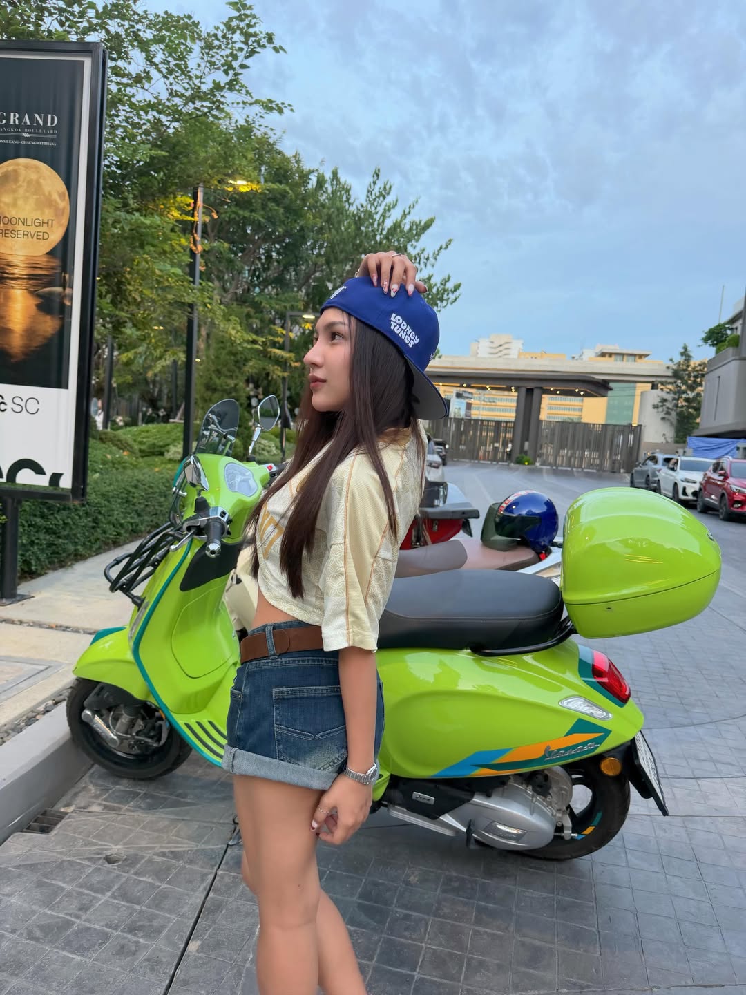 ลิลลี่ - นารีนาท เชื้อแหลม