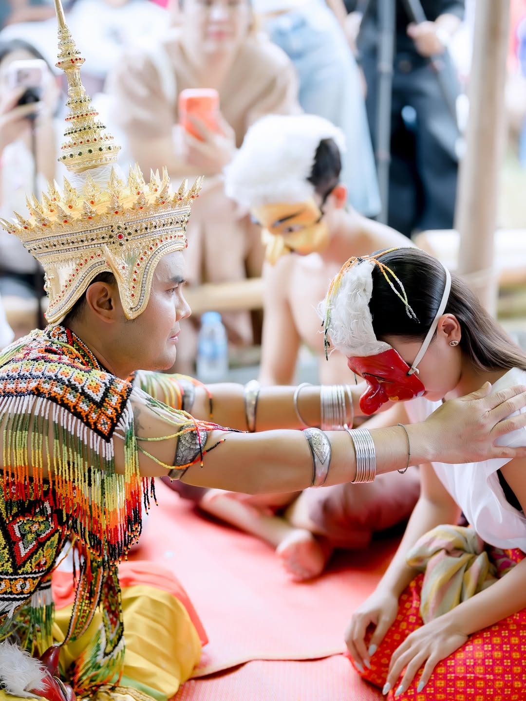 ลิลลี่ - นารีนาท เชื้อแหลม