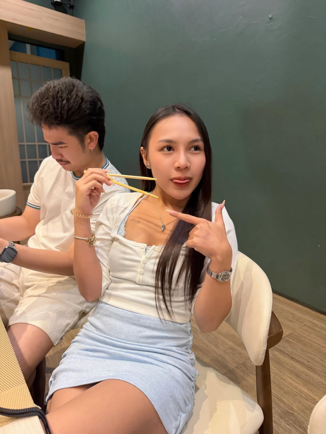 ลิลลี่ - นารีนาท เชื้อแหลม