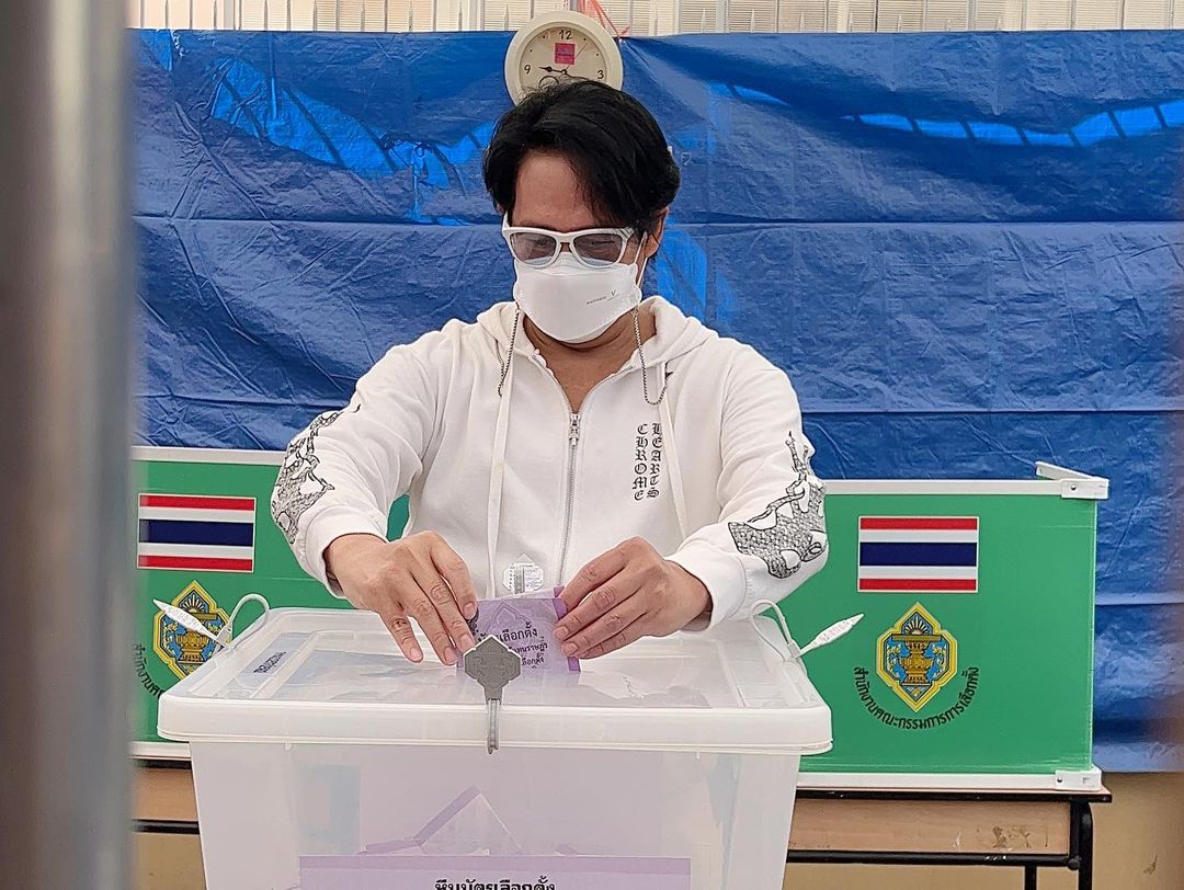 เบิร์ด - ธงไชย แมคอินไตย์