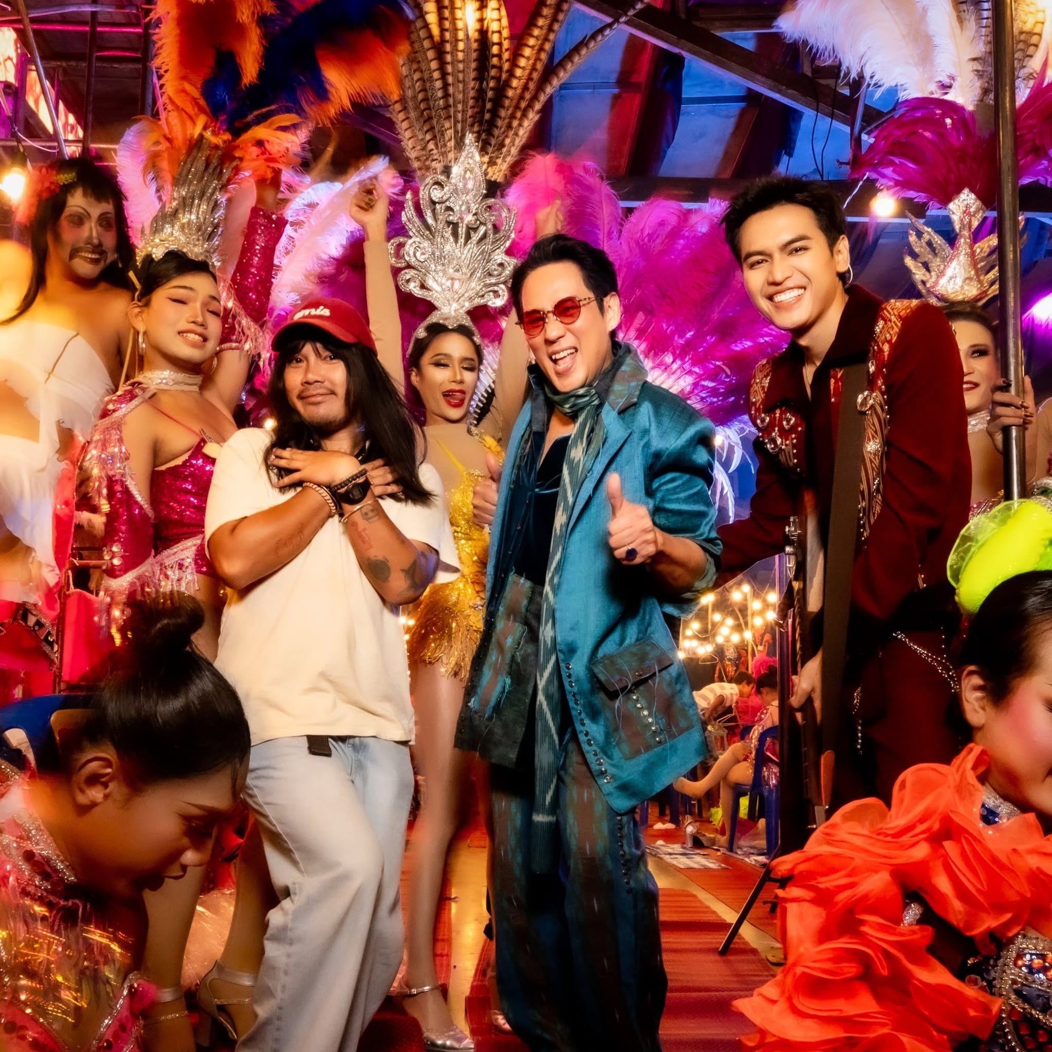 เบิร์ด - ธงไชย แมคอินไตย์