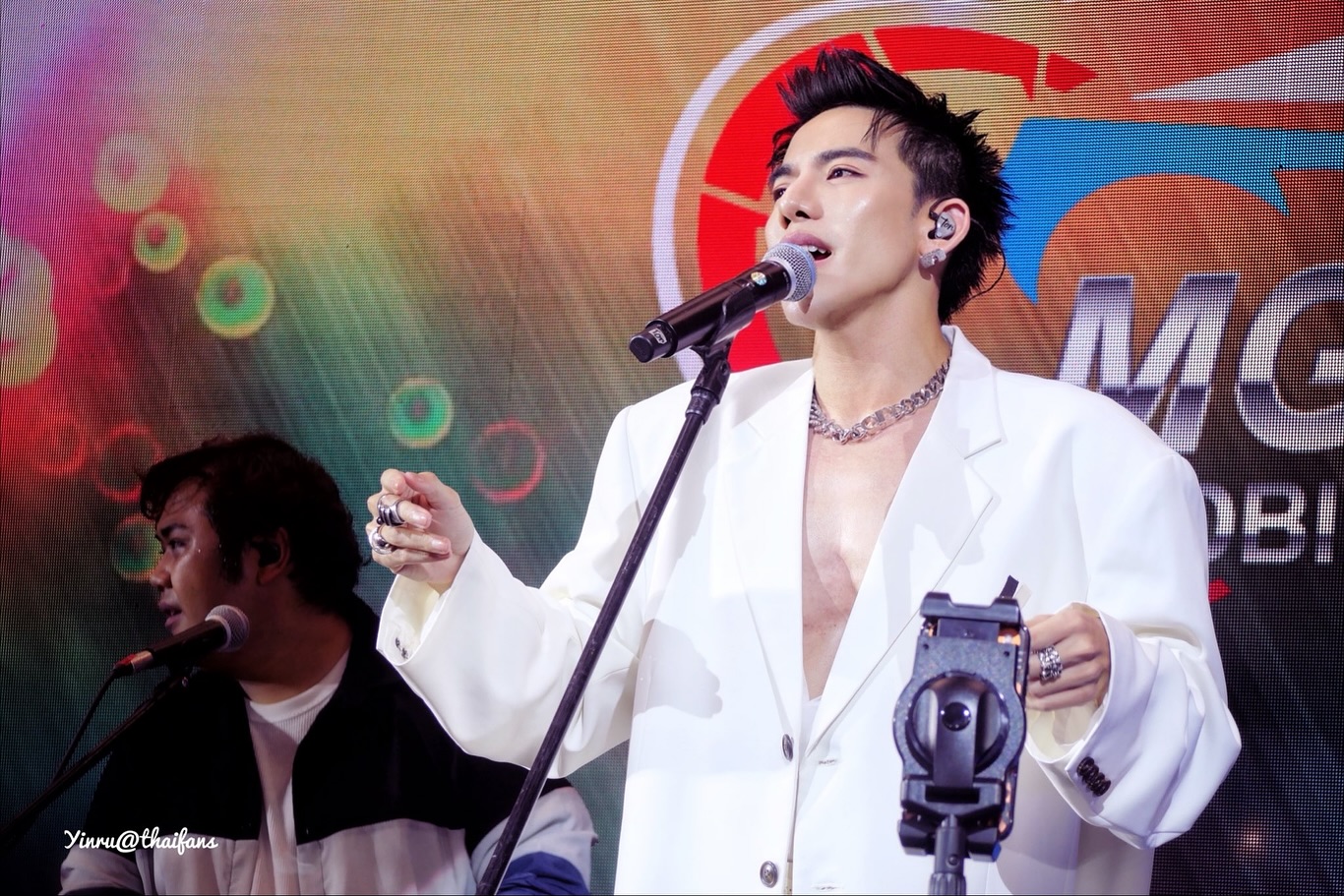 ต้น - ธนษิต จตุรภุช