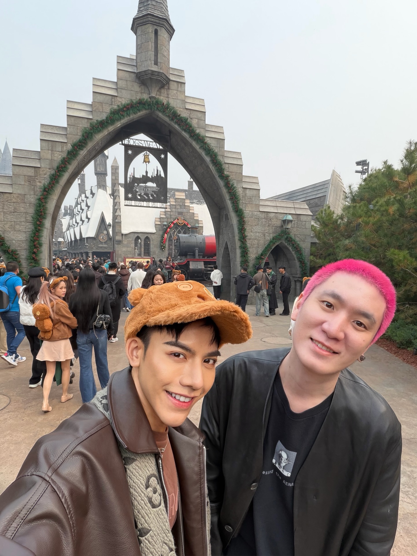 ต้น - ธนษิต จตุรภุช