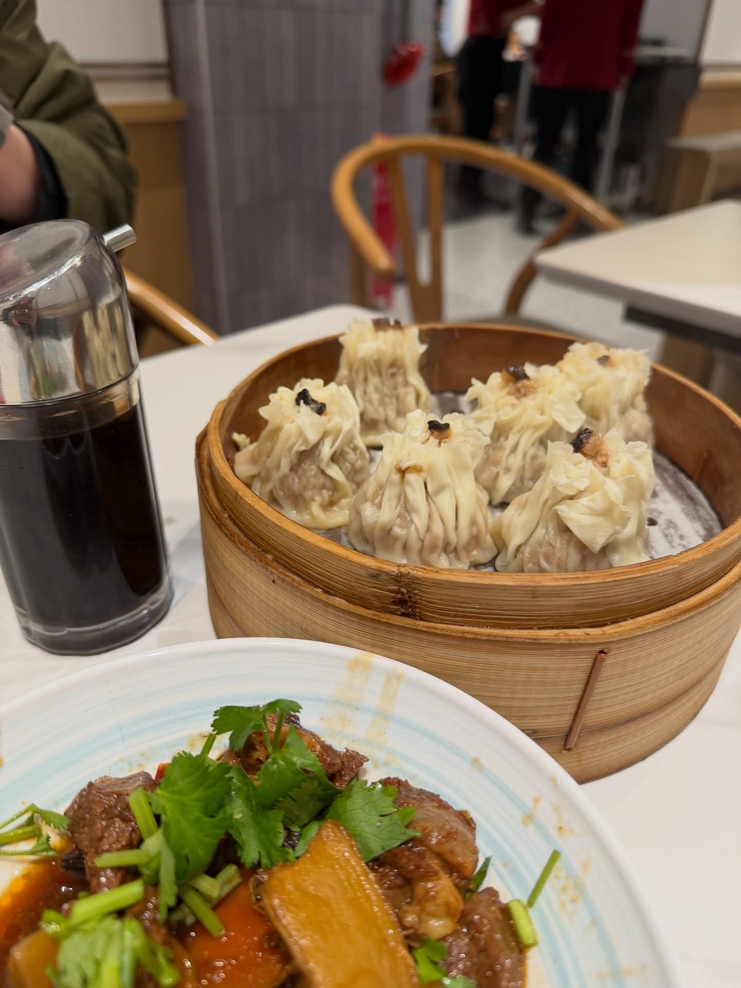 ต้น - ธนษิต จตุรภุช