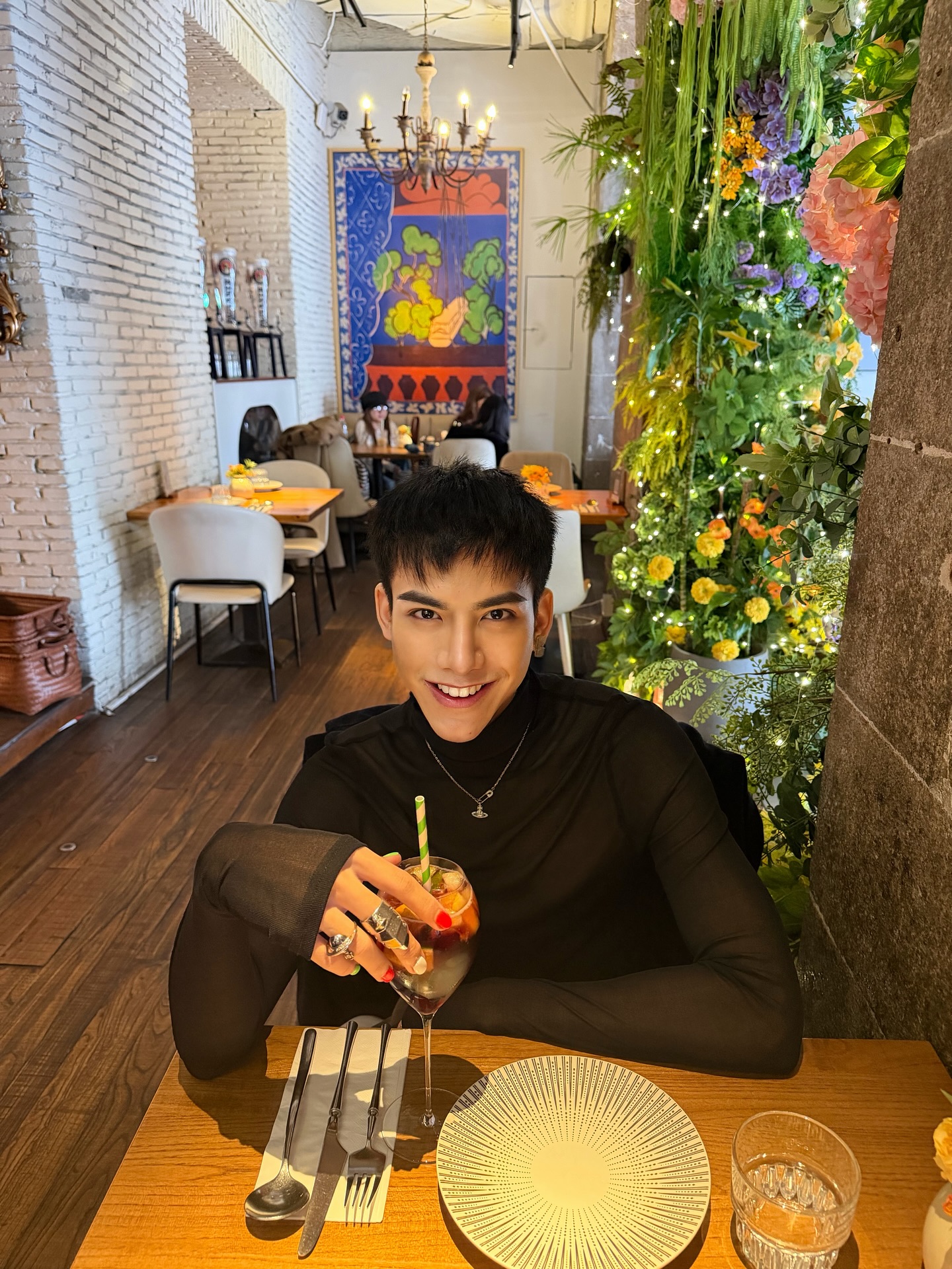 ต้น - ธนษิต จตุรภุช