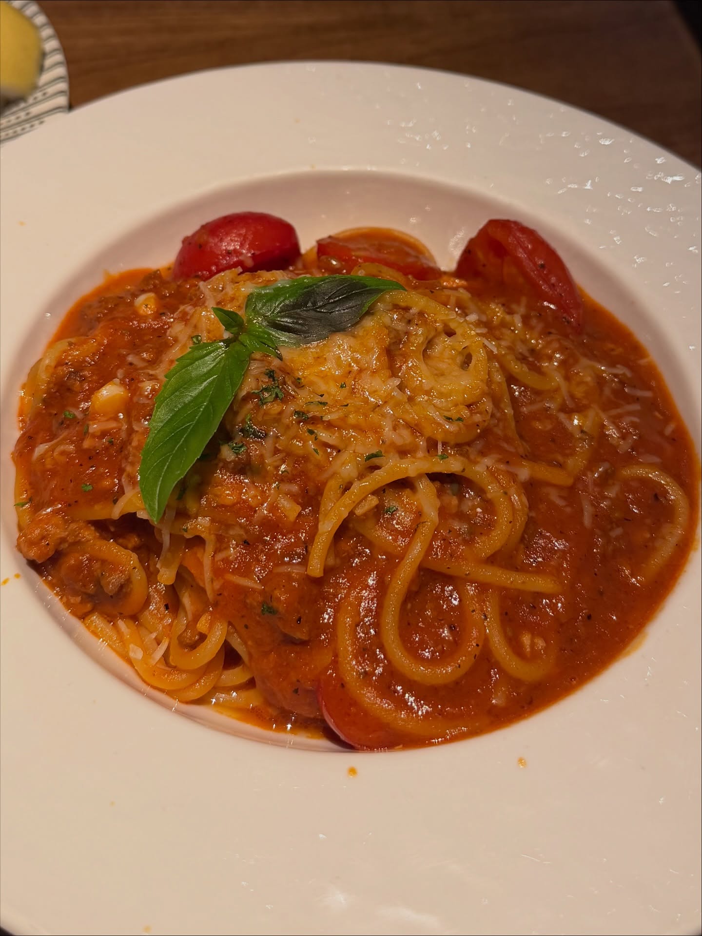 ต้น - ธนษิต จตุรภุช