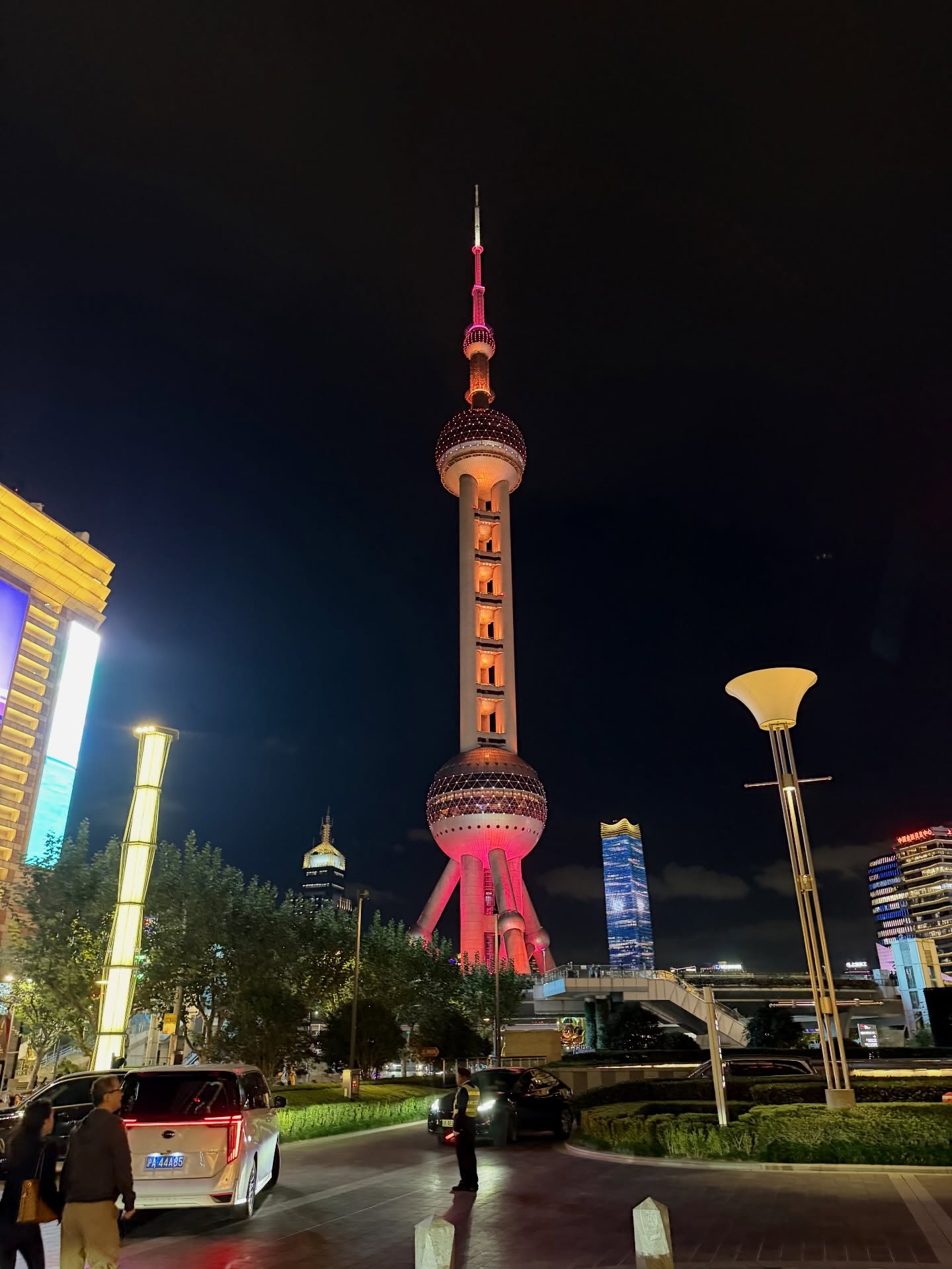 ต้น - ธนษิต จตุรภุช