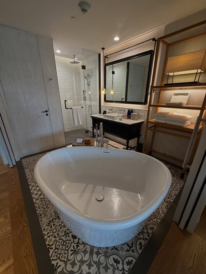 ต้น - ธนษิต จตุรภุช