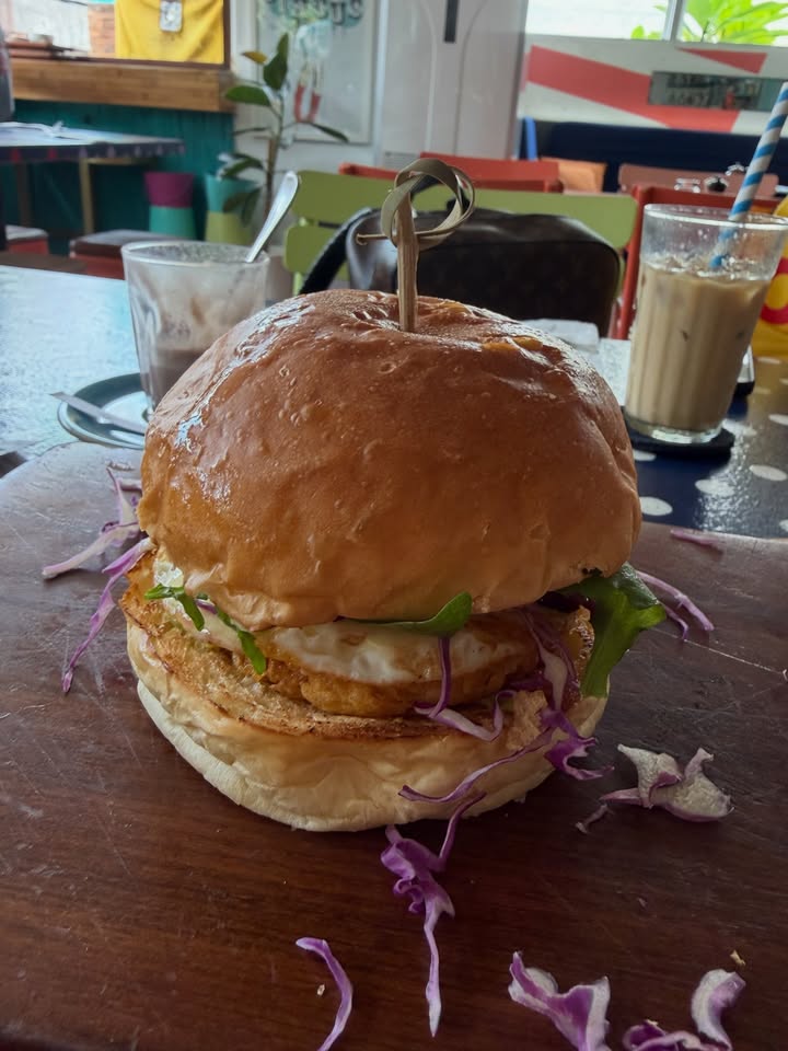 ต้น - ธนษิต จตุรภุช