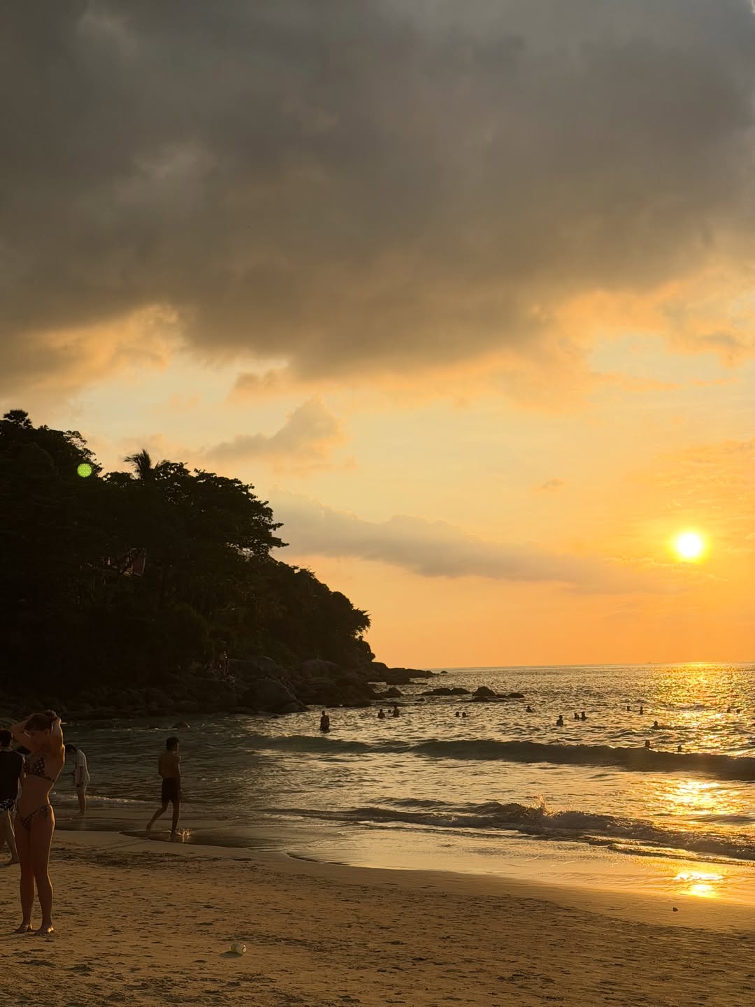 ต้น - ธนษิต จตุรภุช