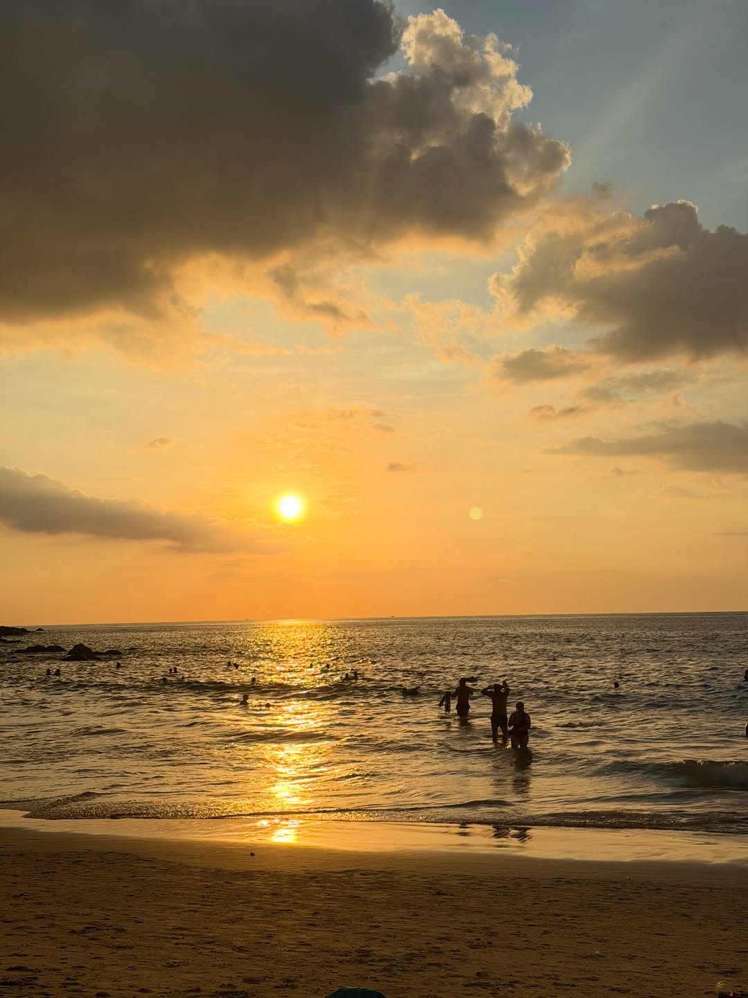 ต้น - ธนษิต จตุรภุช