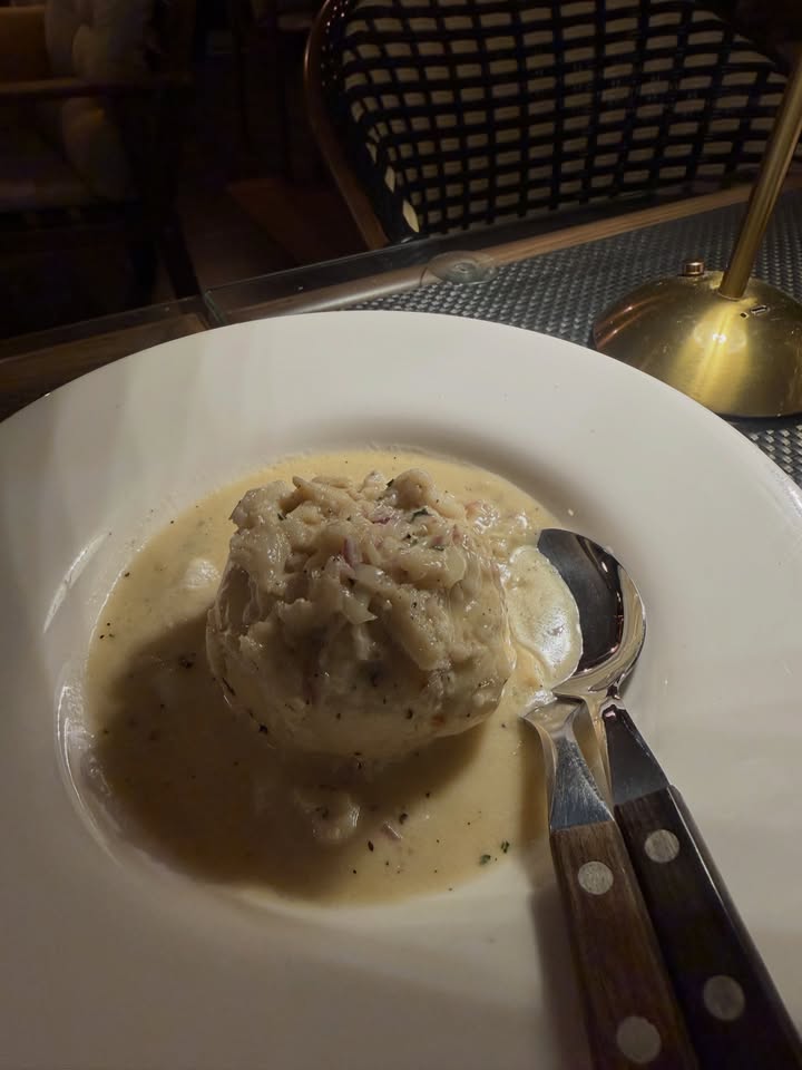 ต้น - ธนษิต จตุรภุช