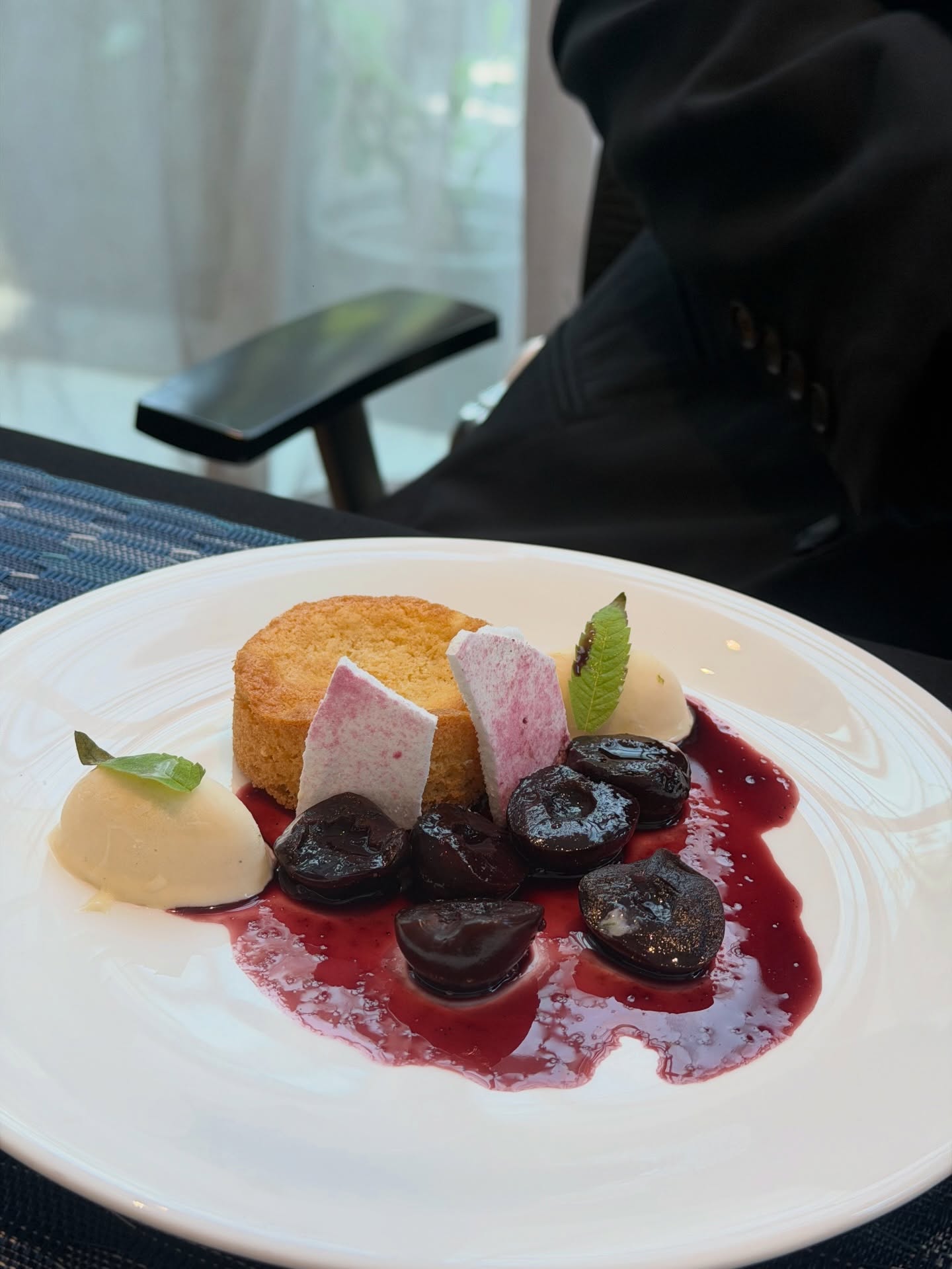 ต้น - ธนษิต จตุรภุช