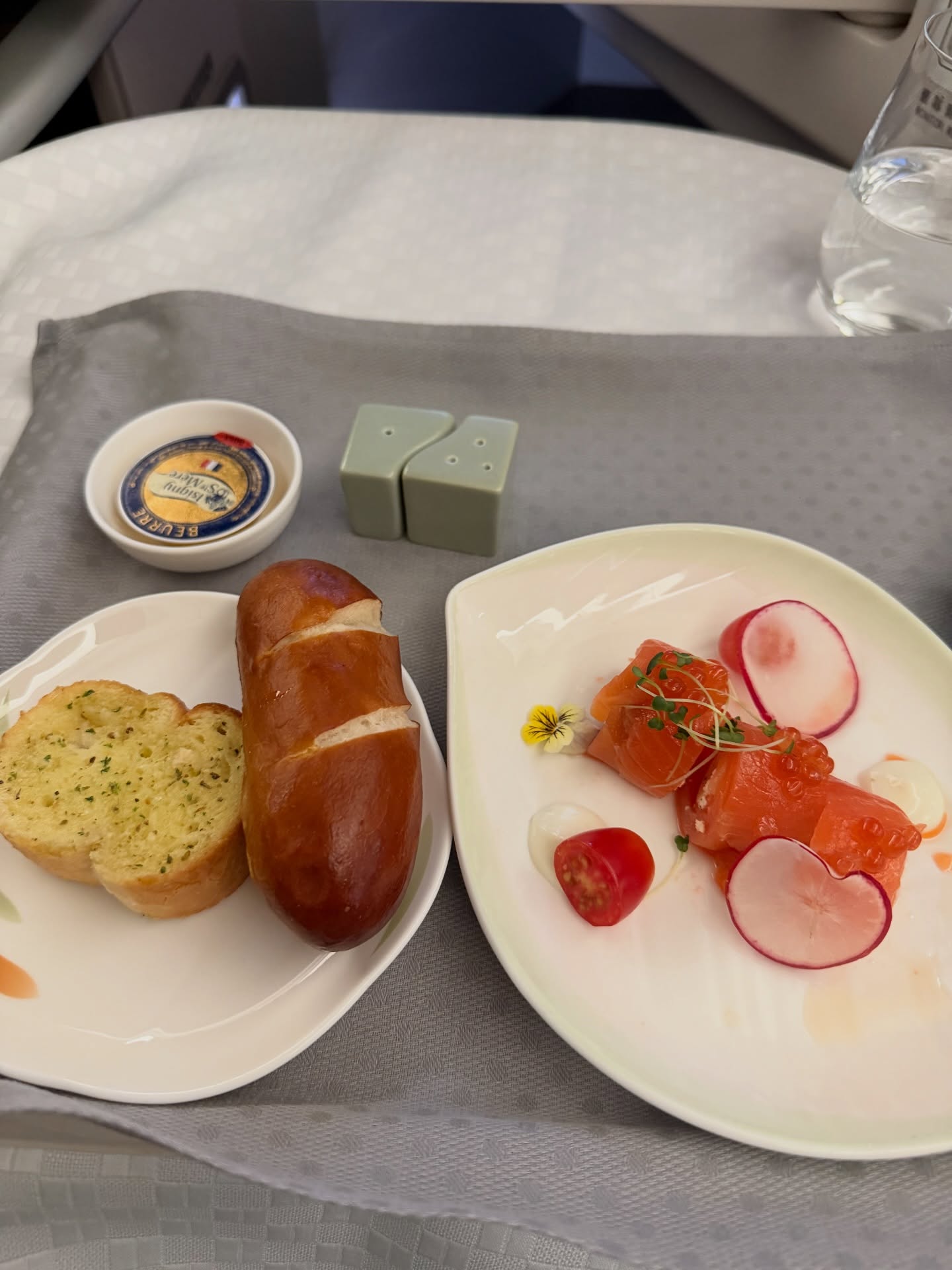 ต้น - ธนษิต จตุรภุช