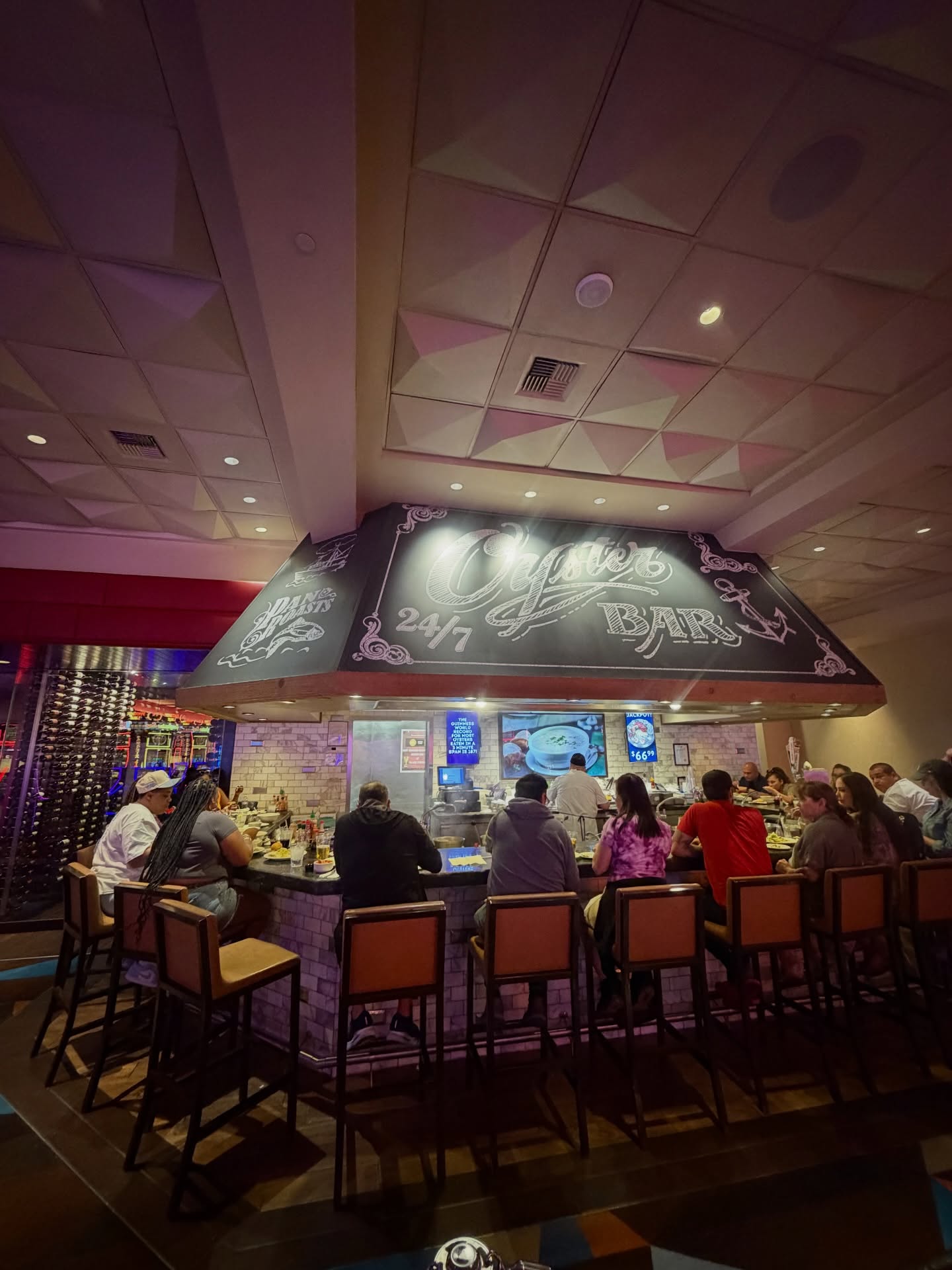 ต้น - ธนษิต จตุรภุช