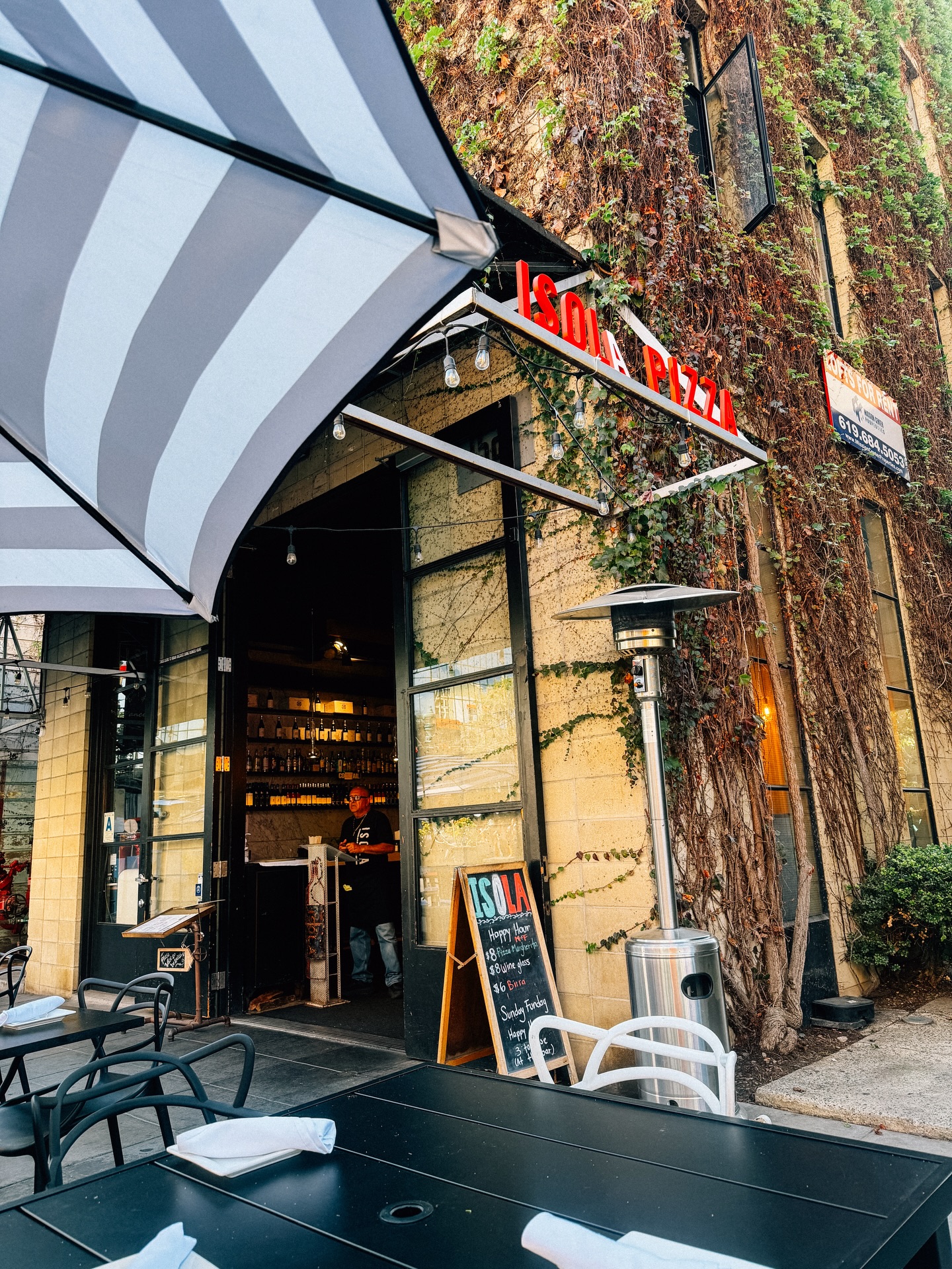 ต้น - ธนษิต จตุรภุช