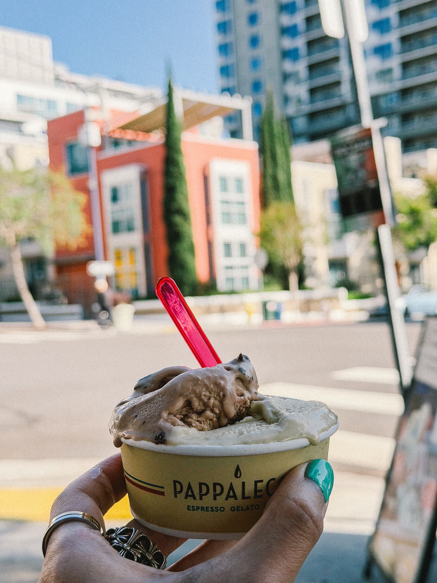 ต้น - ธนษิต จตุรภุช