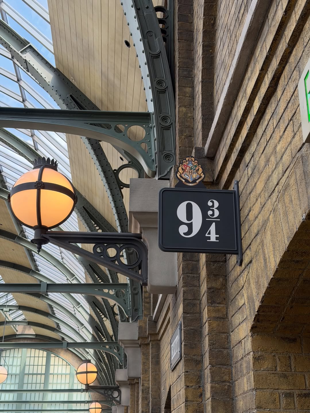 ต้น - ธนษิต จตุรภุช