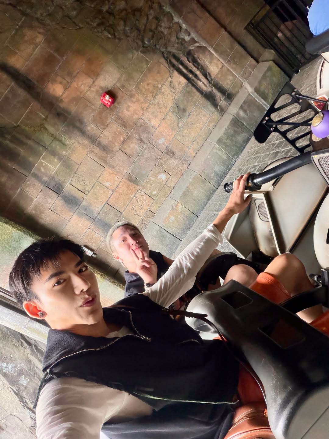 ต้น - ธนษิต จตุรภุช