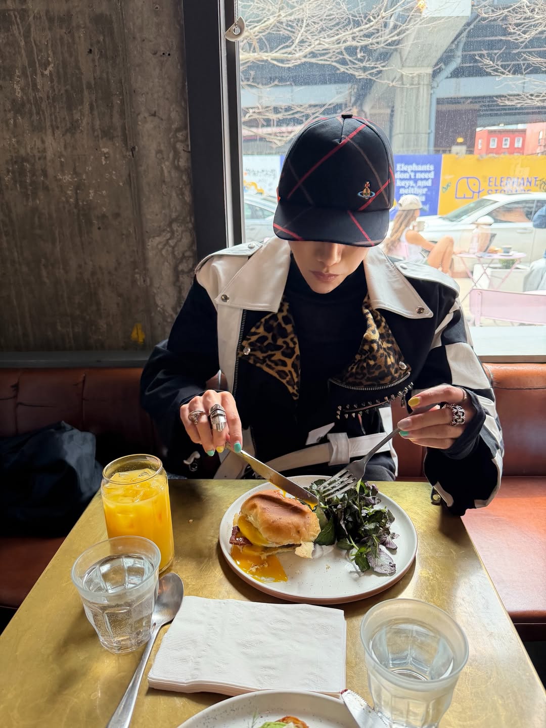 ต้น - ธนษิต จตุรภุช