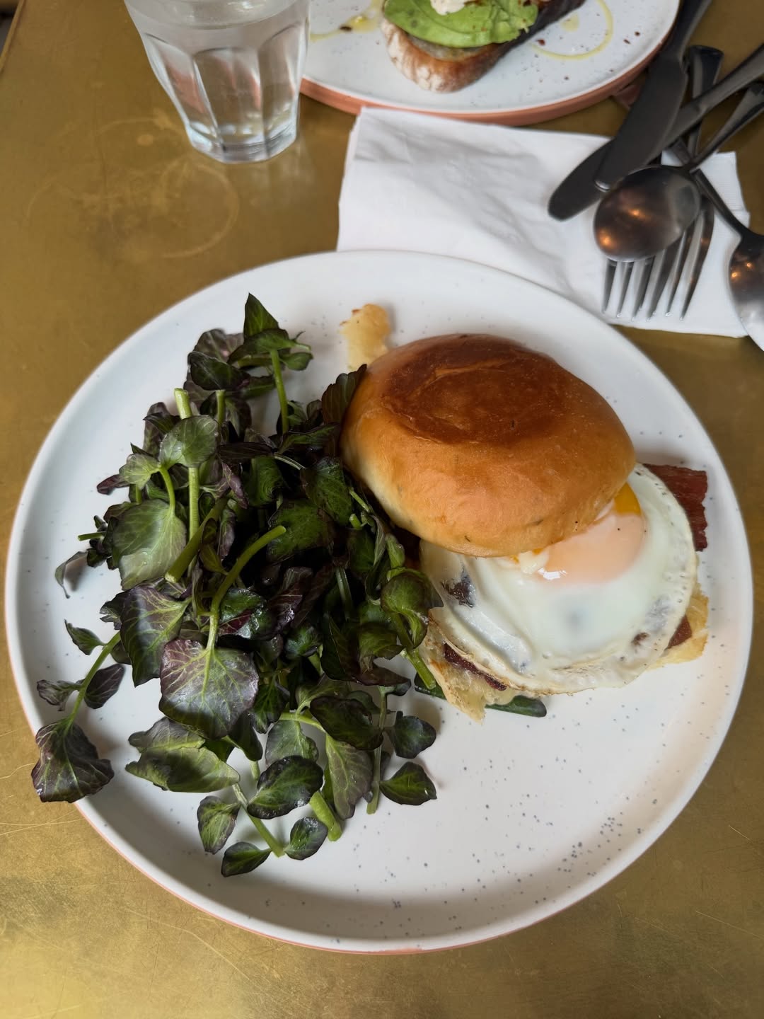 ต้น - ธนษิต จตุรภุช