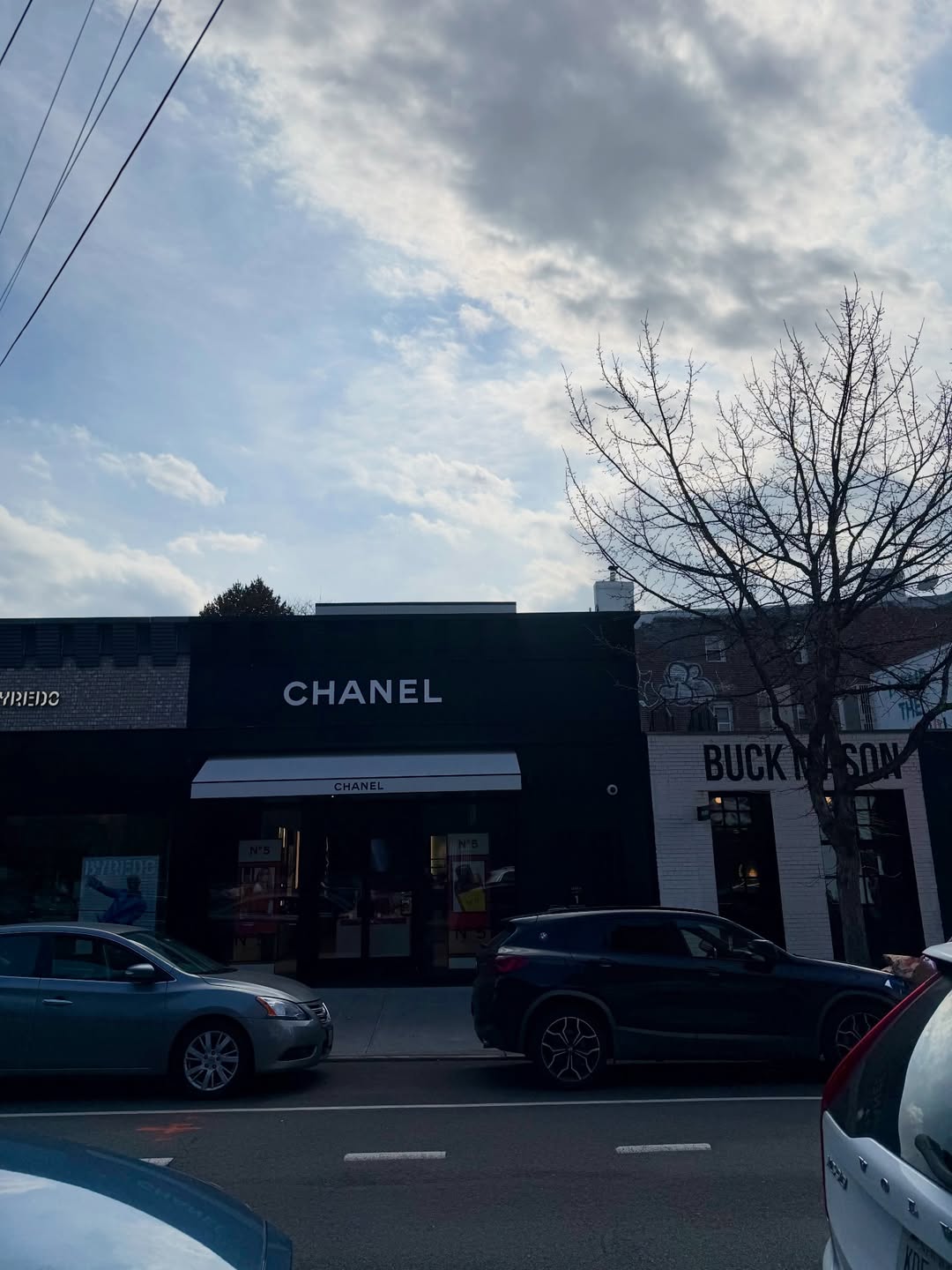 ต้น - ธนษิต จตุรภุช