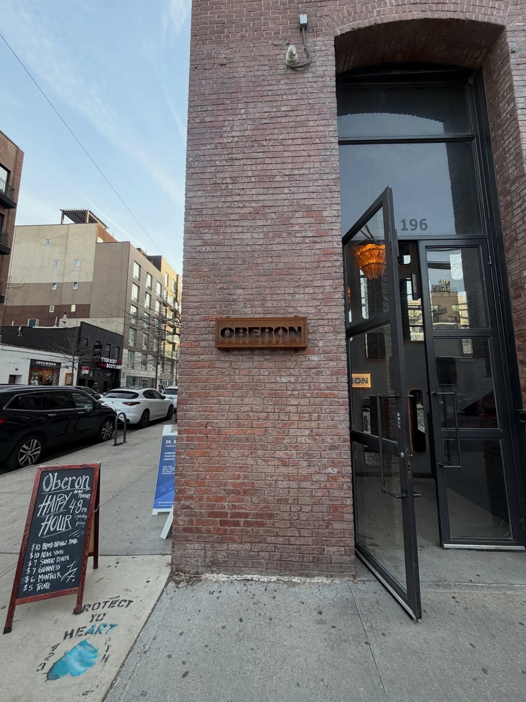 ต้น - ธนษิต จตุรภุช