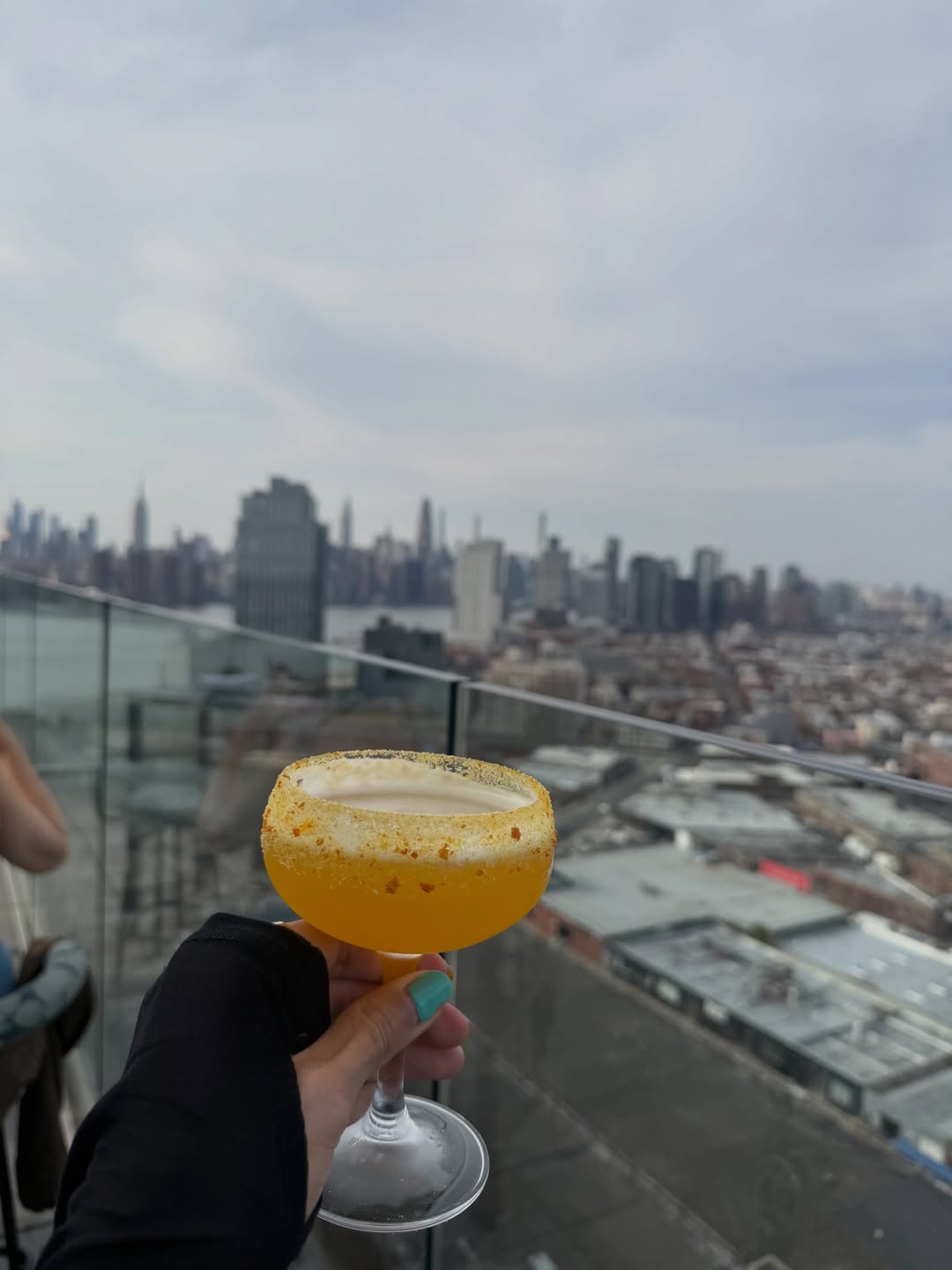 ต้น - ธนษิต จตุรภุช