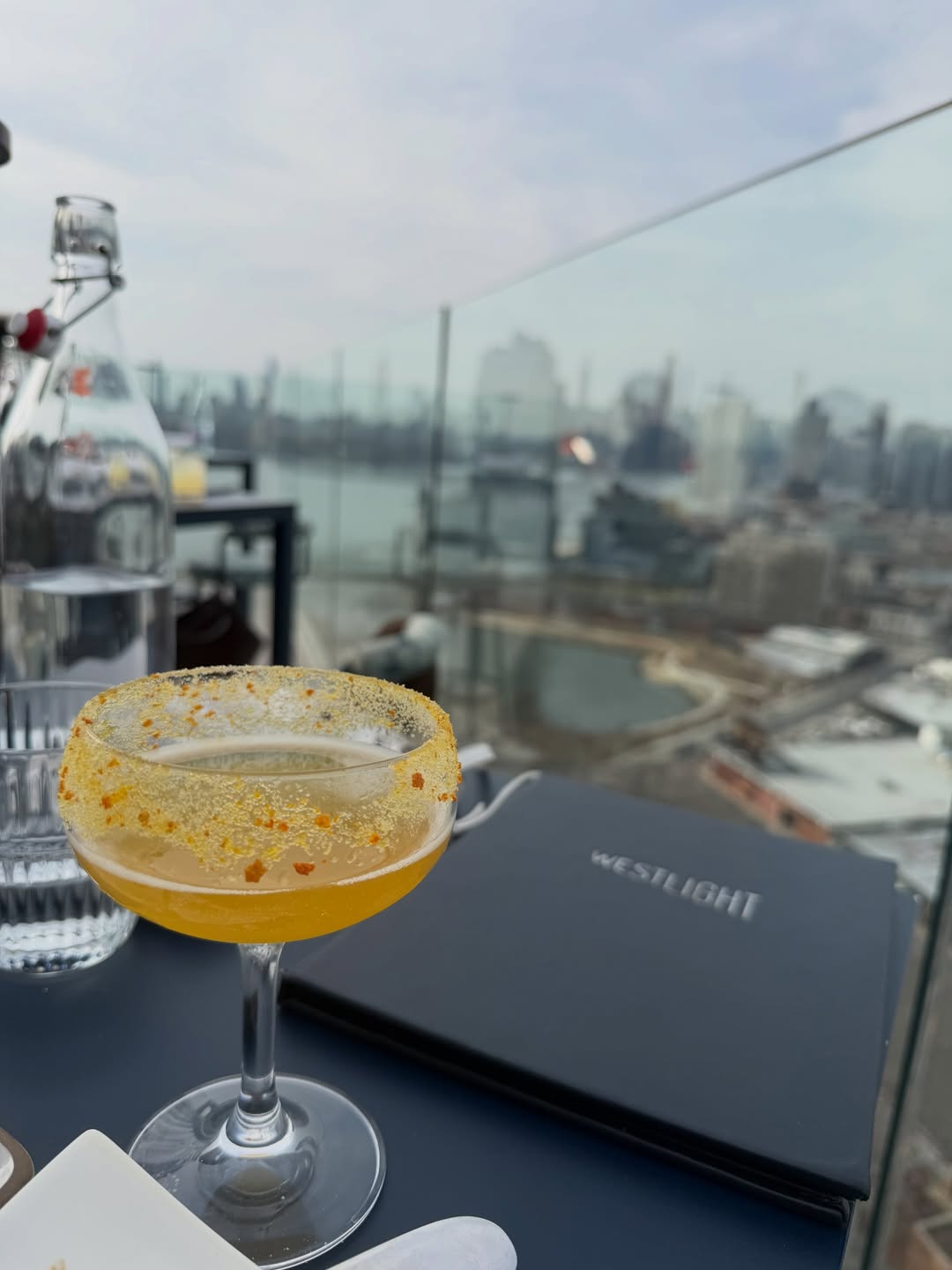 ต้น - ธนษิต จตุรภุช