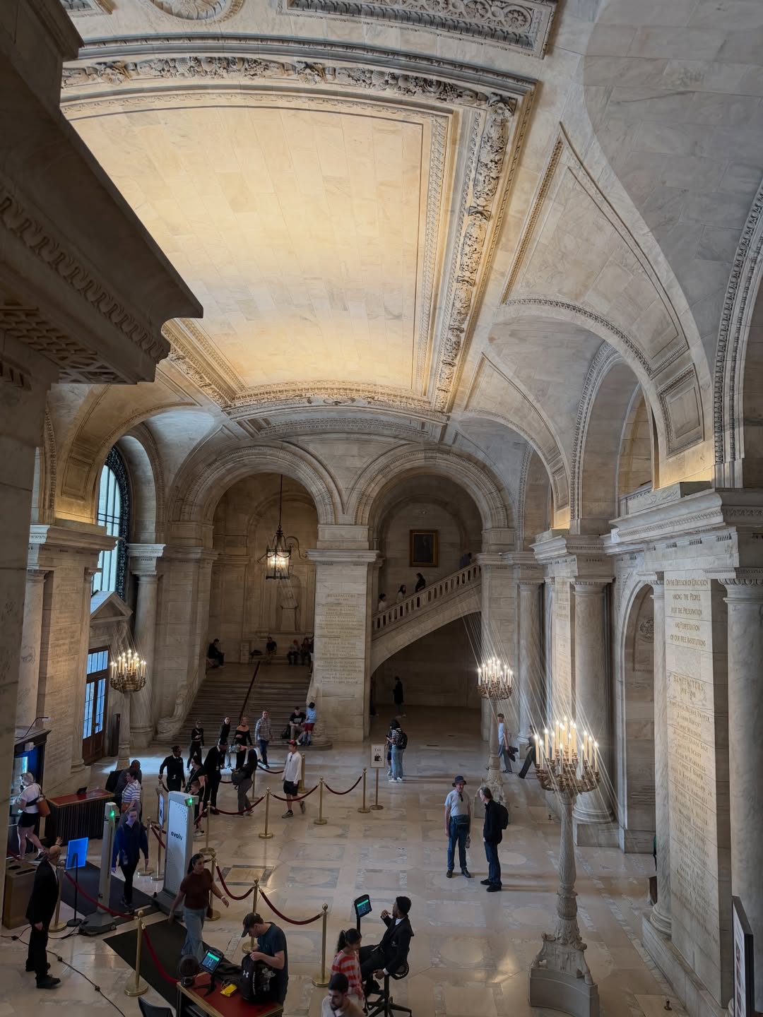 ต้น - ธนษิต จตุรภุช