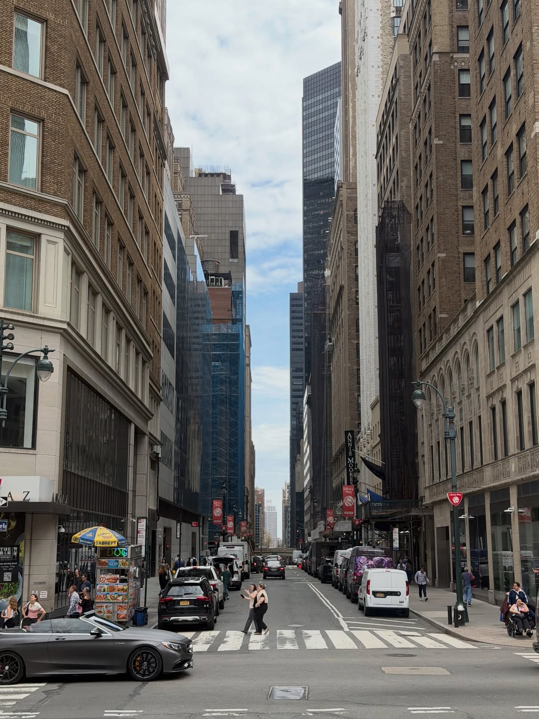 ต้น - ธนษิต จตุรภุช