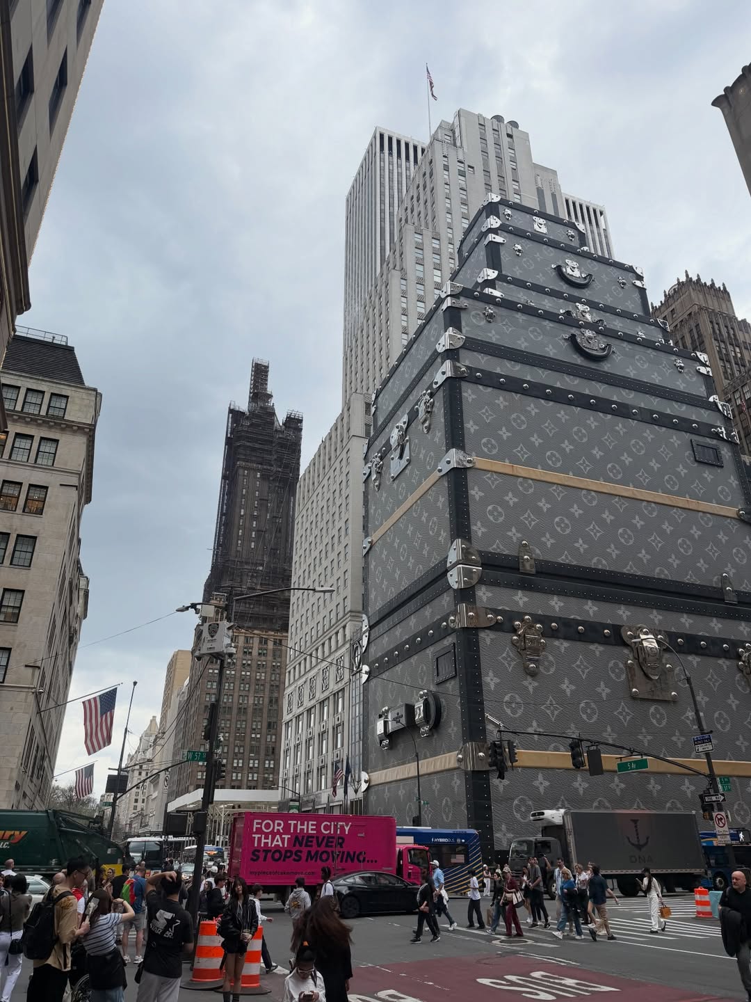 ต้น - ธนษิต จตุรภุช