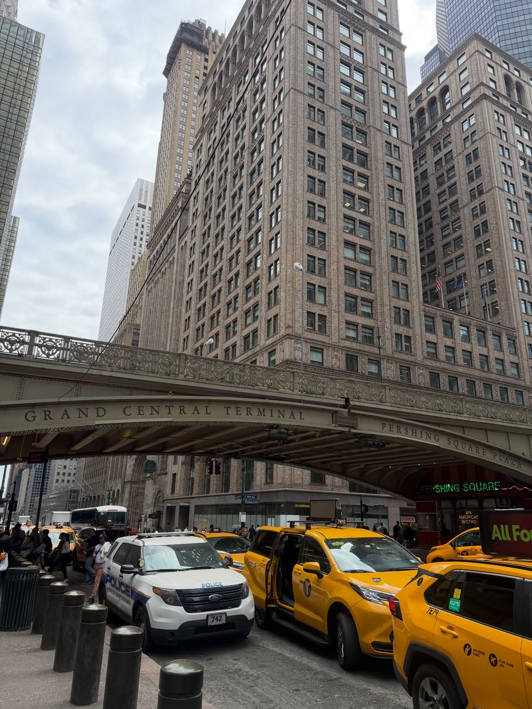 ต้น - ธนษิต จตุรภุช