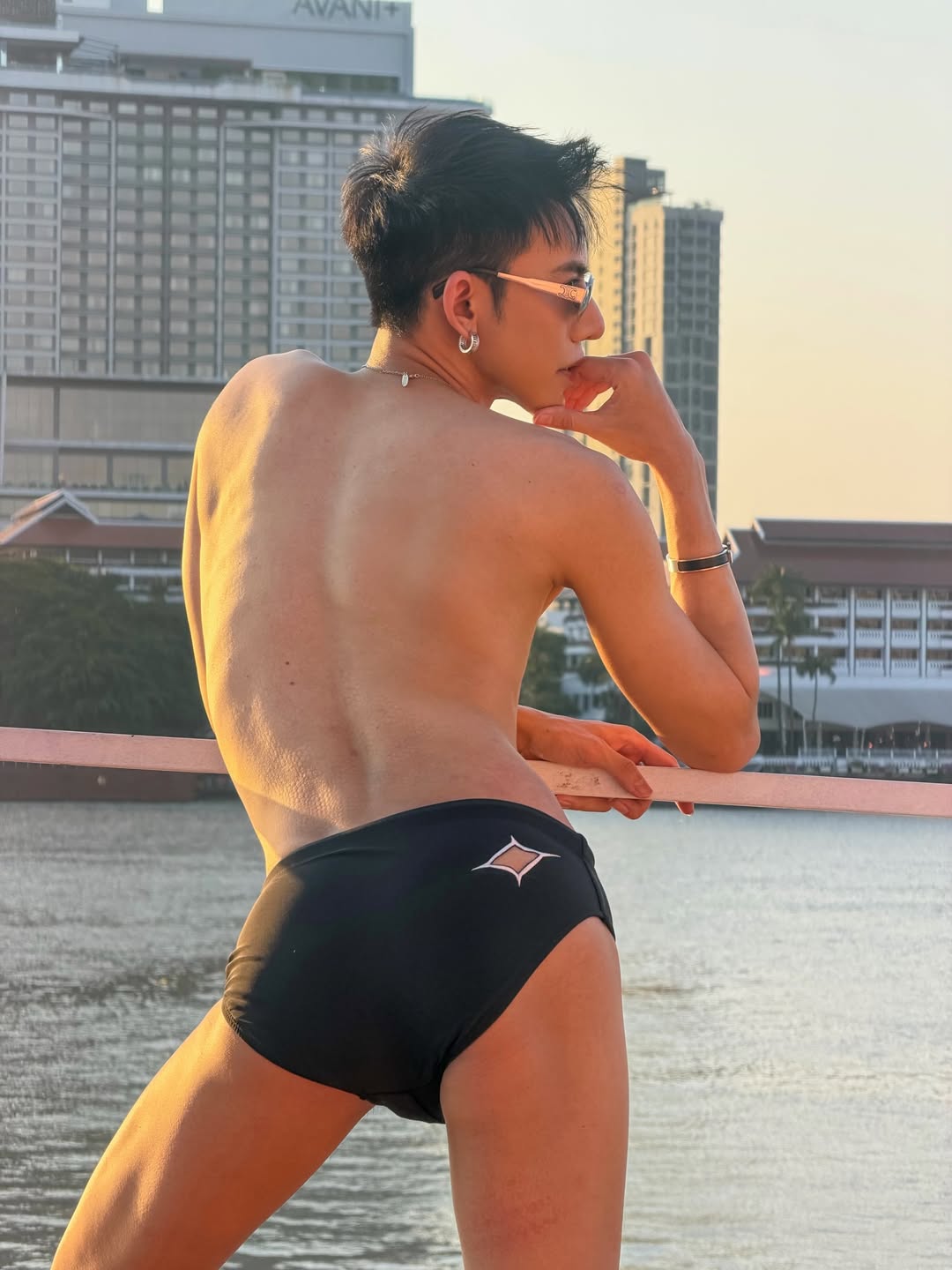 ต้น - ธนษิต จตุรภุช