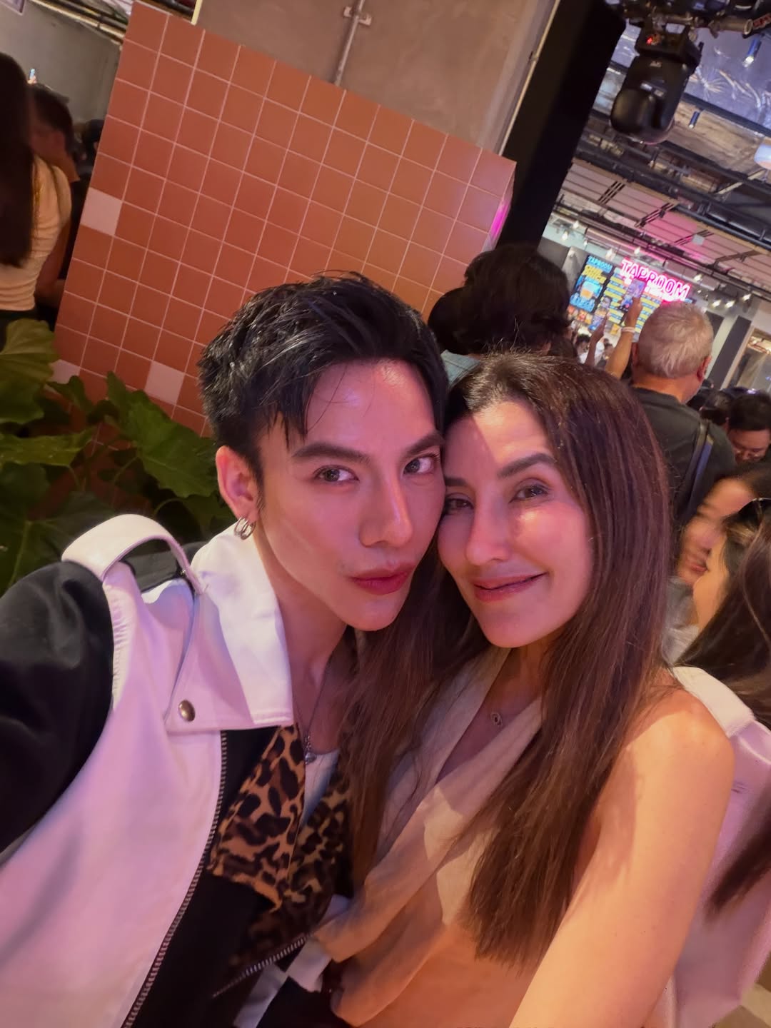 ต้น - ธนษิต จตุรภุช