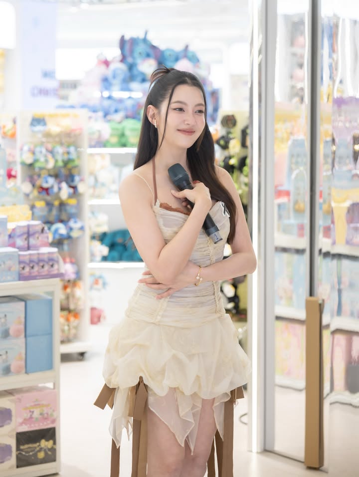 เบลล่า - ราณี แคมเปน