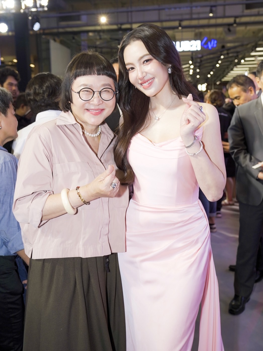 เบลล่า - ราณี แคมเปน