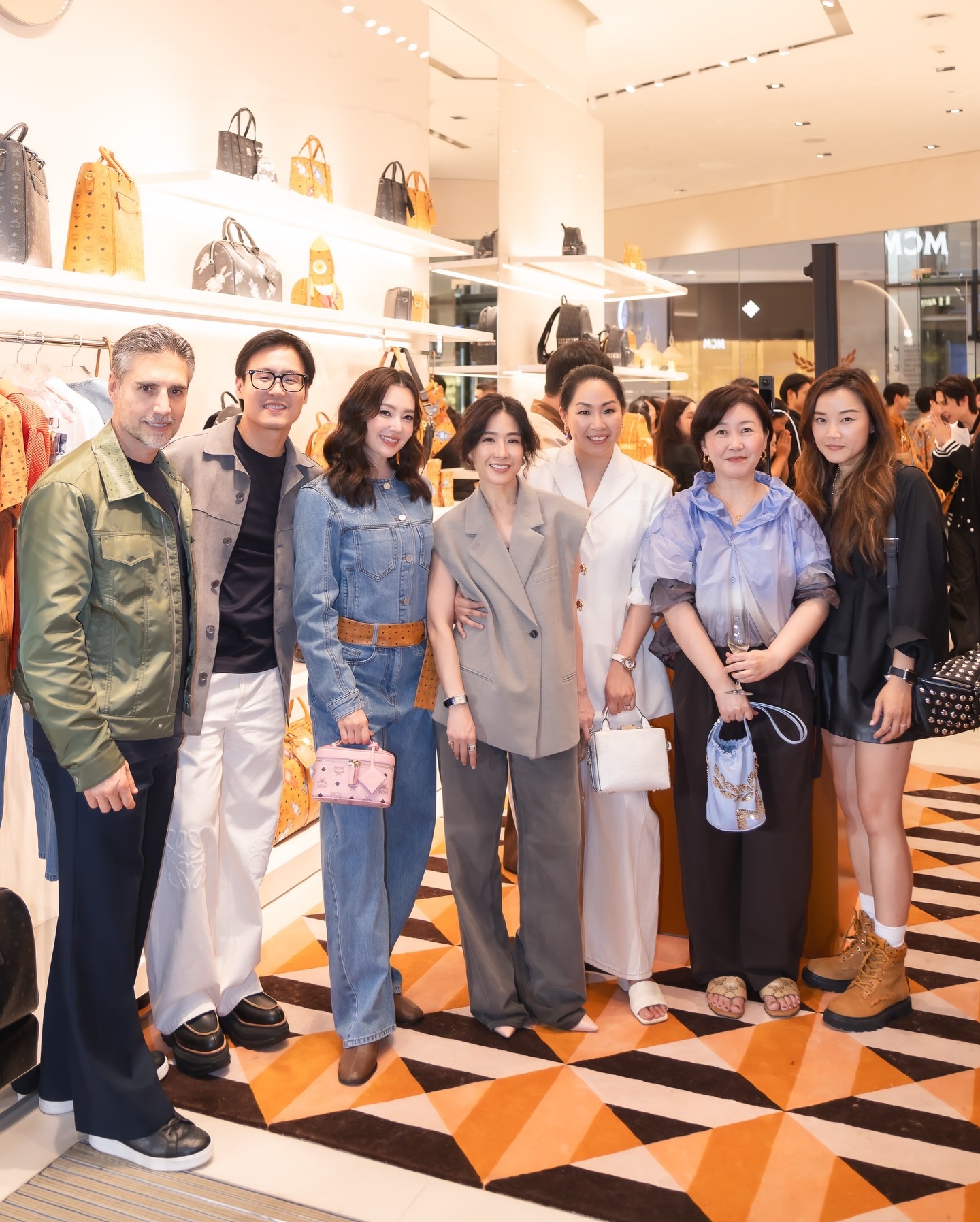 เบลล่า - ราณี แคมเปน