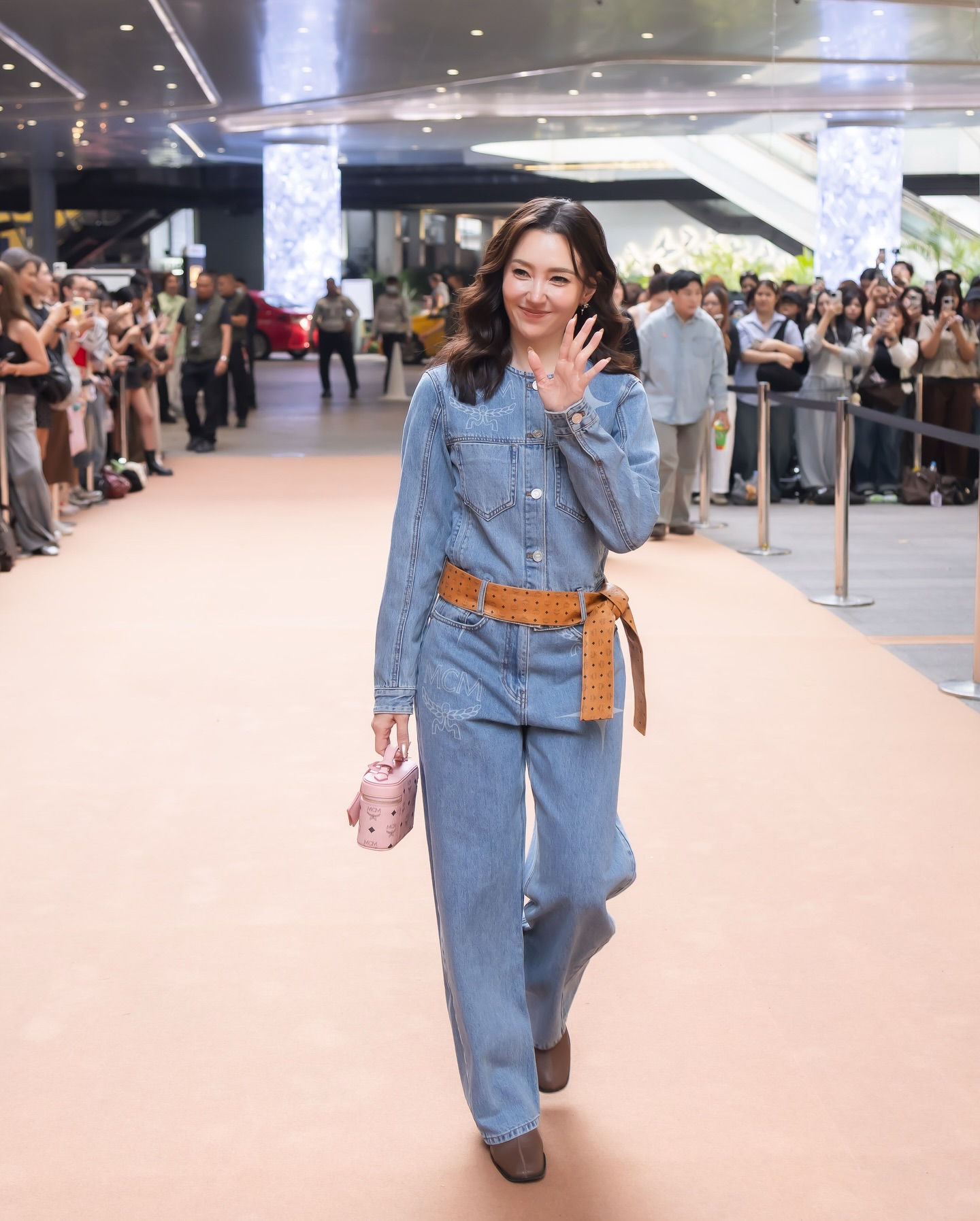 เบลล่า - ราณี แคมเปน