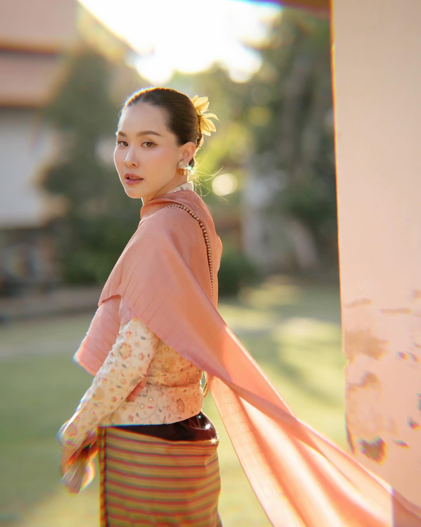 นุ้ย - สุจิรา อรุณพิพัฒน์
