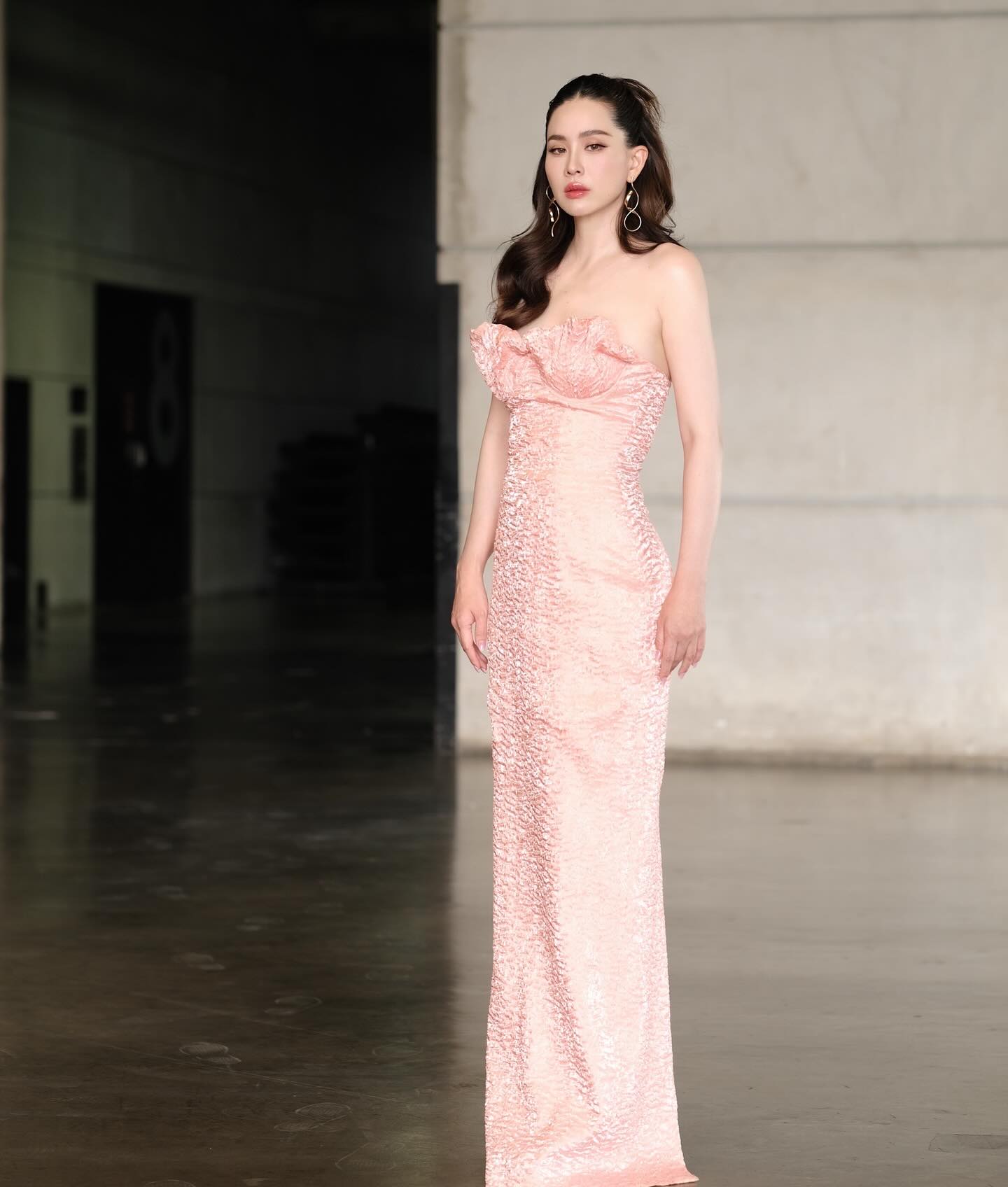 นุ้ย - สุจิรา อรุณพิพัฒน์