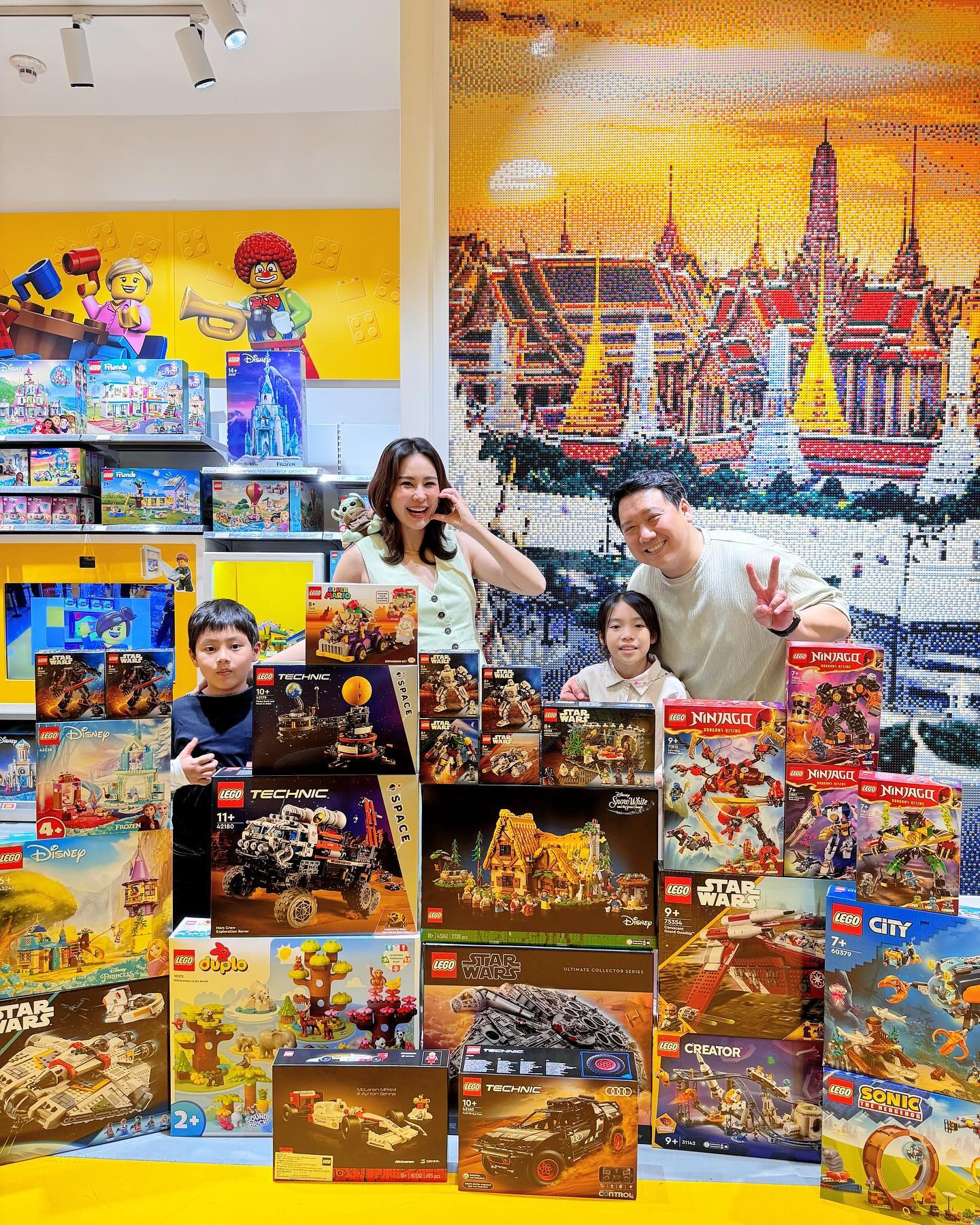 นุ้ย - สุจิรา อรุณพิพัฒน์