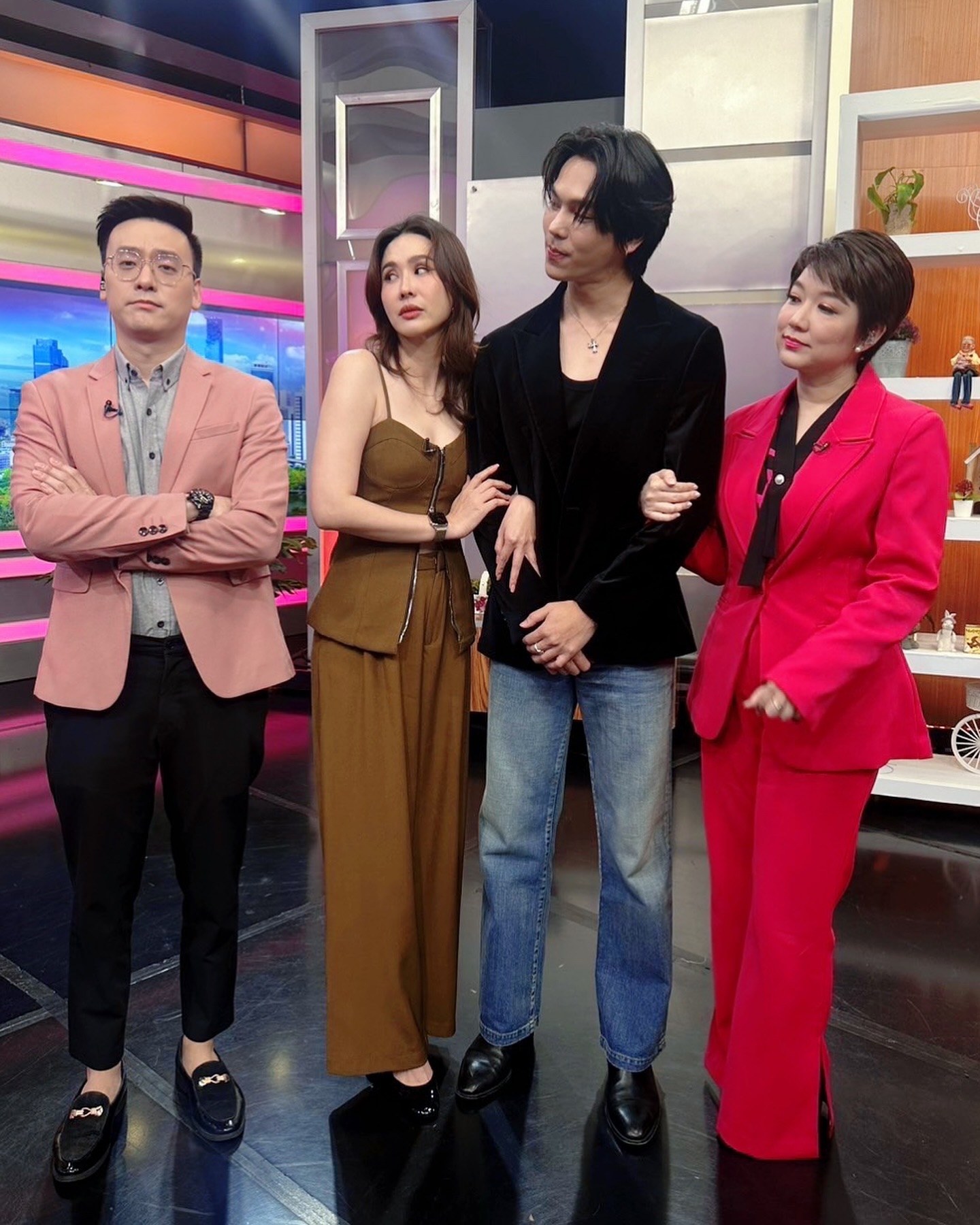 นุ้ย - สุจิรา อรุณพิพัฒน์