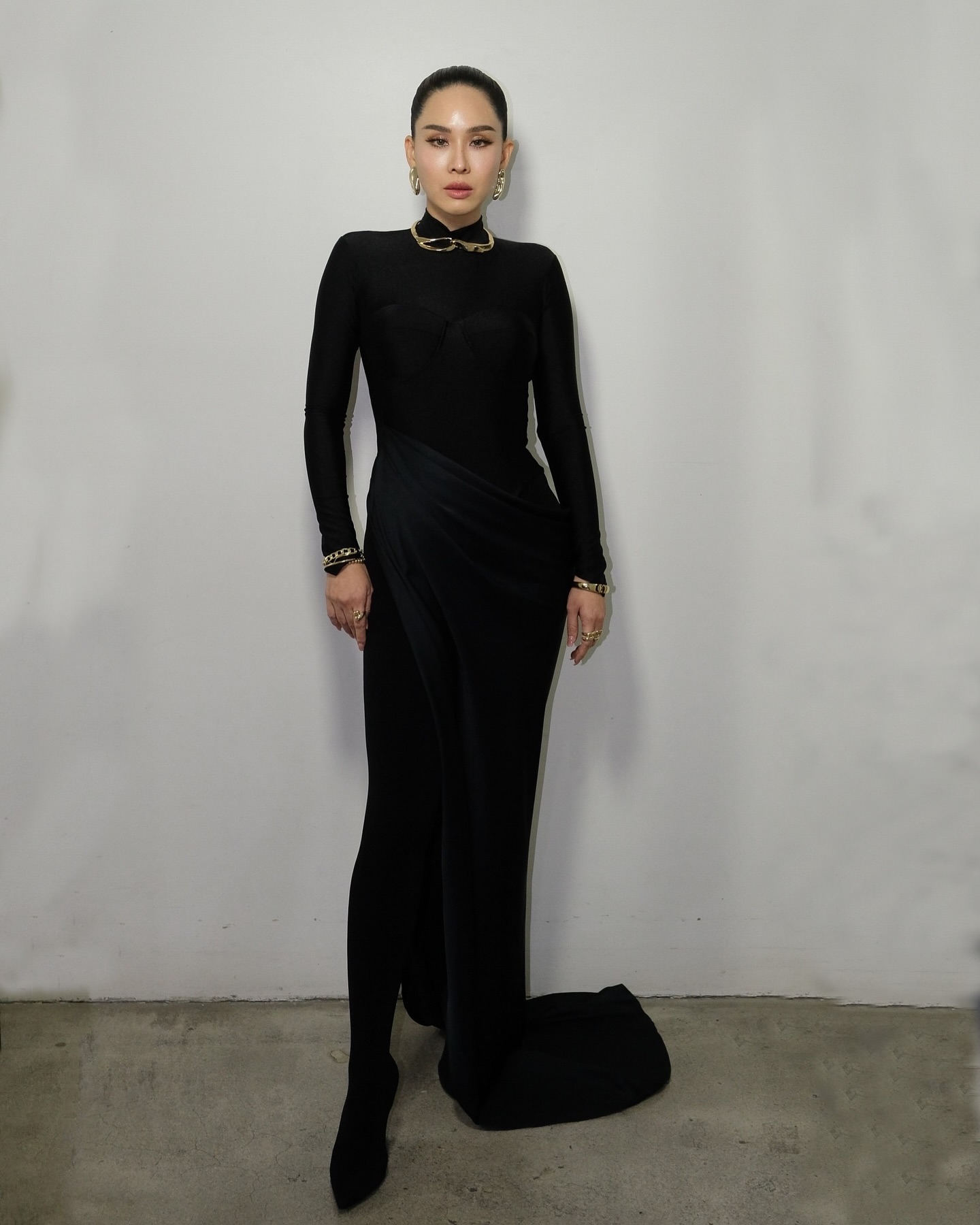 นุ้ย - สุจิรา อรุณพิพัฒน์