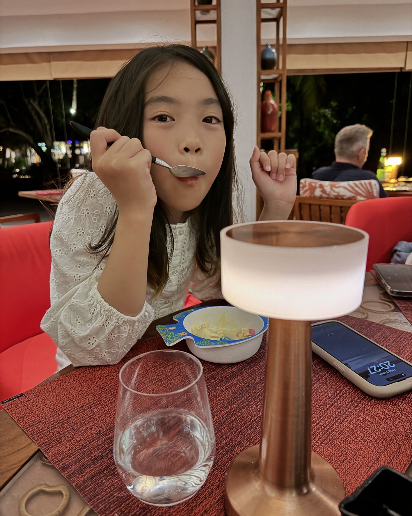 นุ้ย - สุจิรา อรุณพิพัฒน์