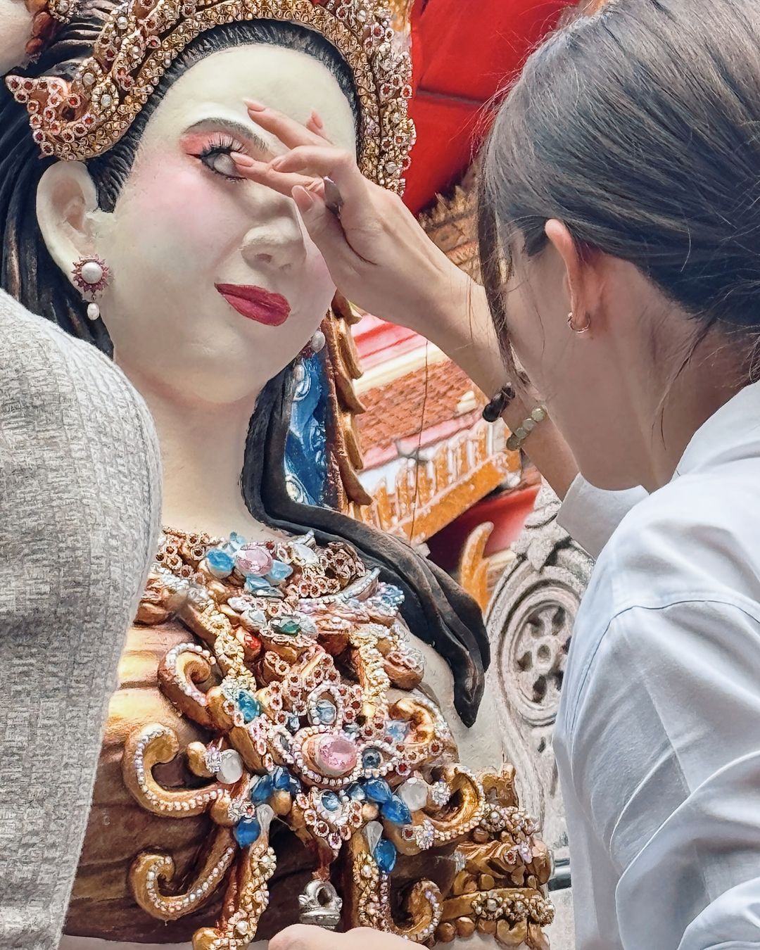 นุ้ย - สุจิรา อรุณพิพัฒน์