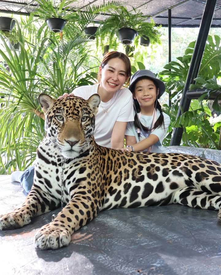 นุ้ย - สุจิรา อรุณพิพัฒน์