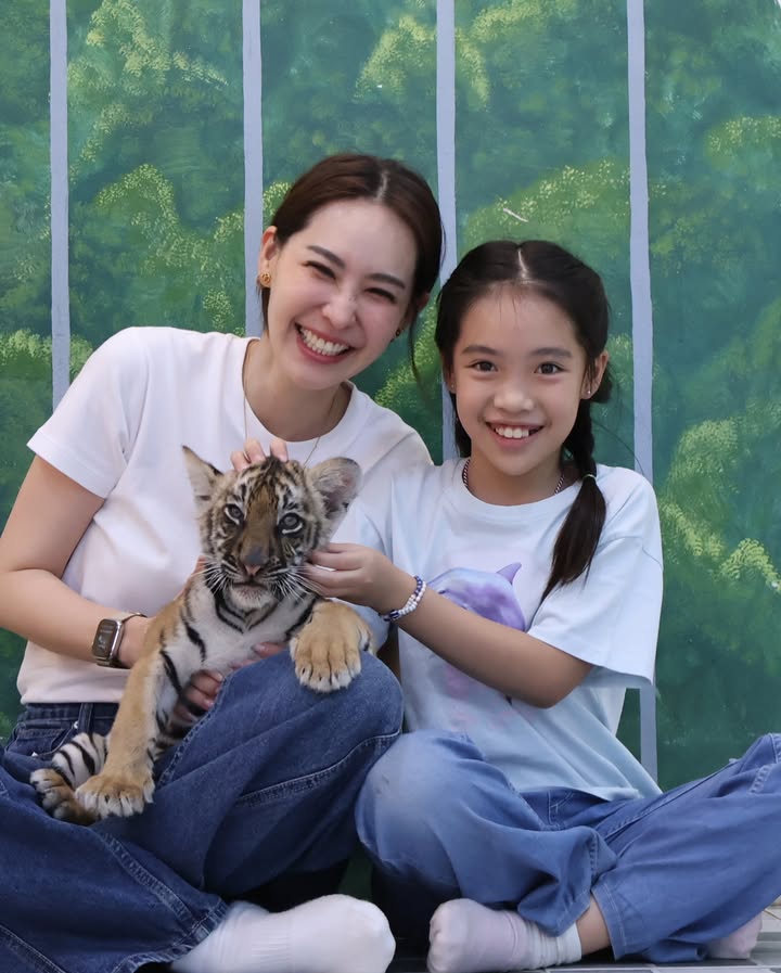 นุ้ย - สุจิรา อรุณพิพัฒน์
